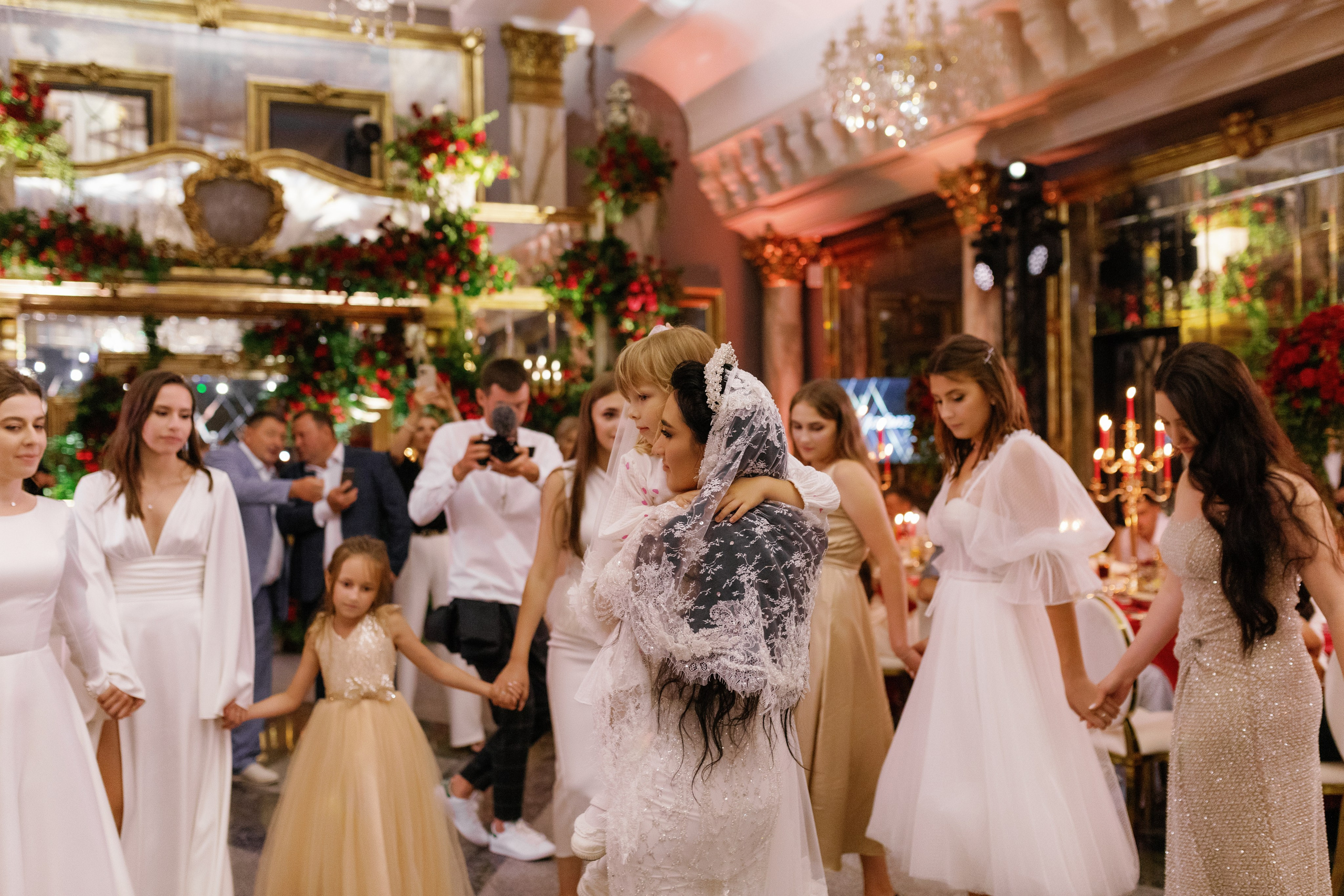 Vladislav & Maria (Ukraine). Wedding photographer Elvira Brovdi