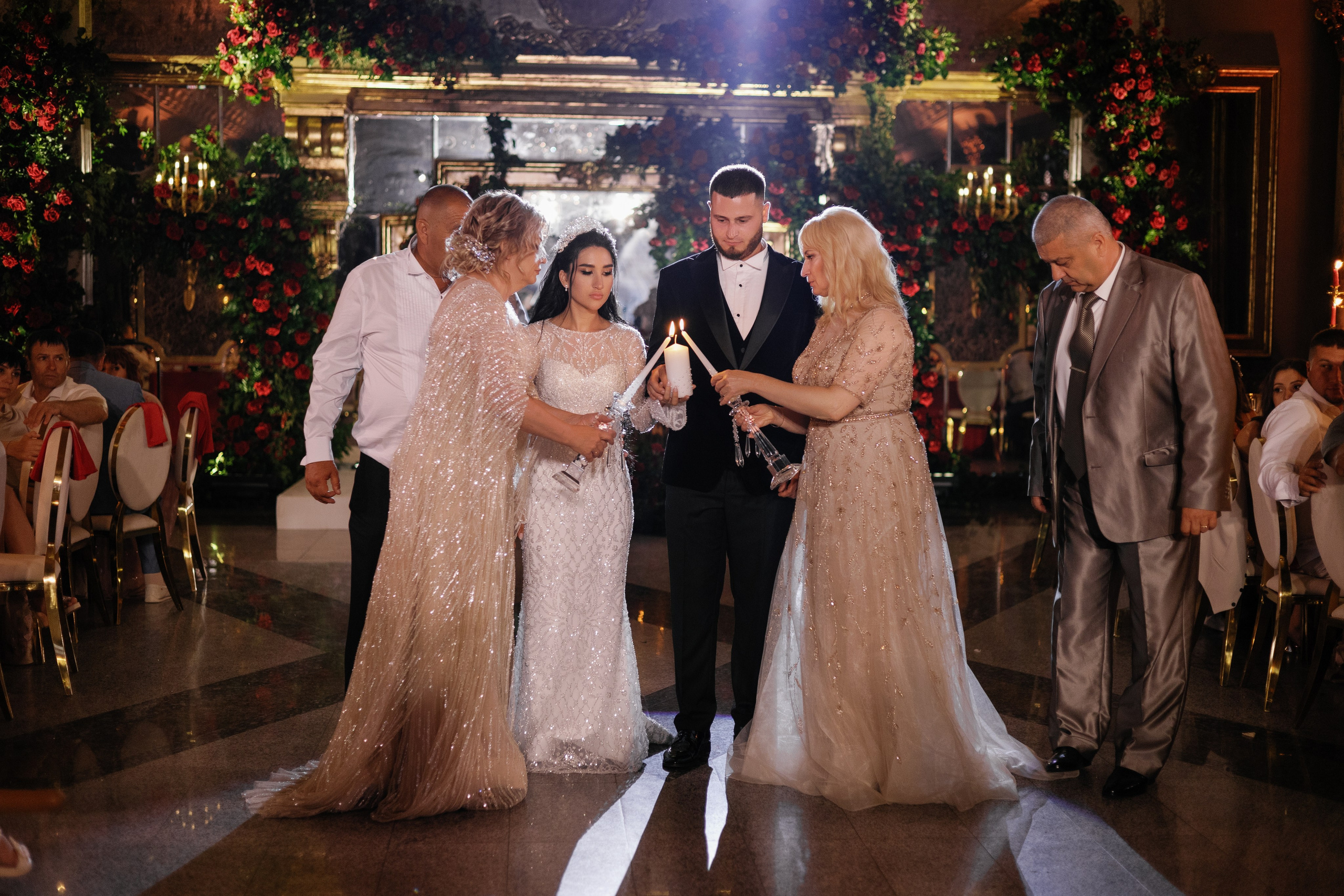 Vladislav & Maria (Ukraine). Wedding photographer Elvira Brovdi