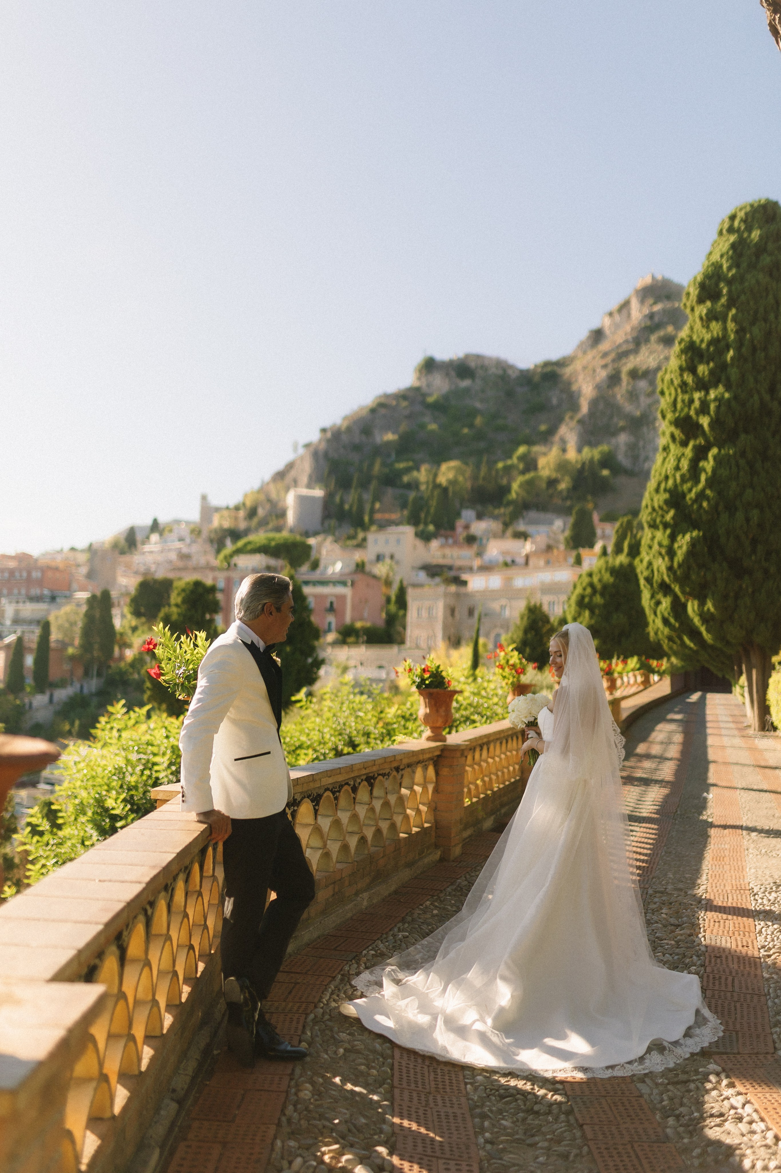 Claudio & Iryna. Wedding photographer Elvira Brovdi