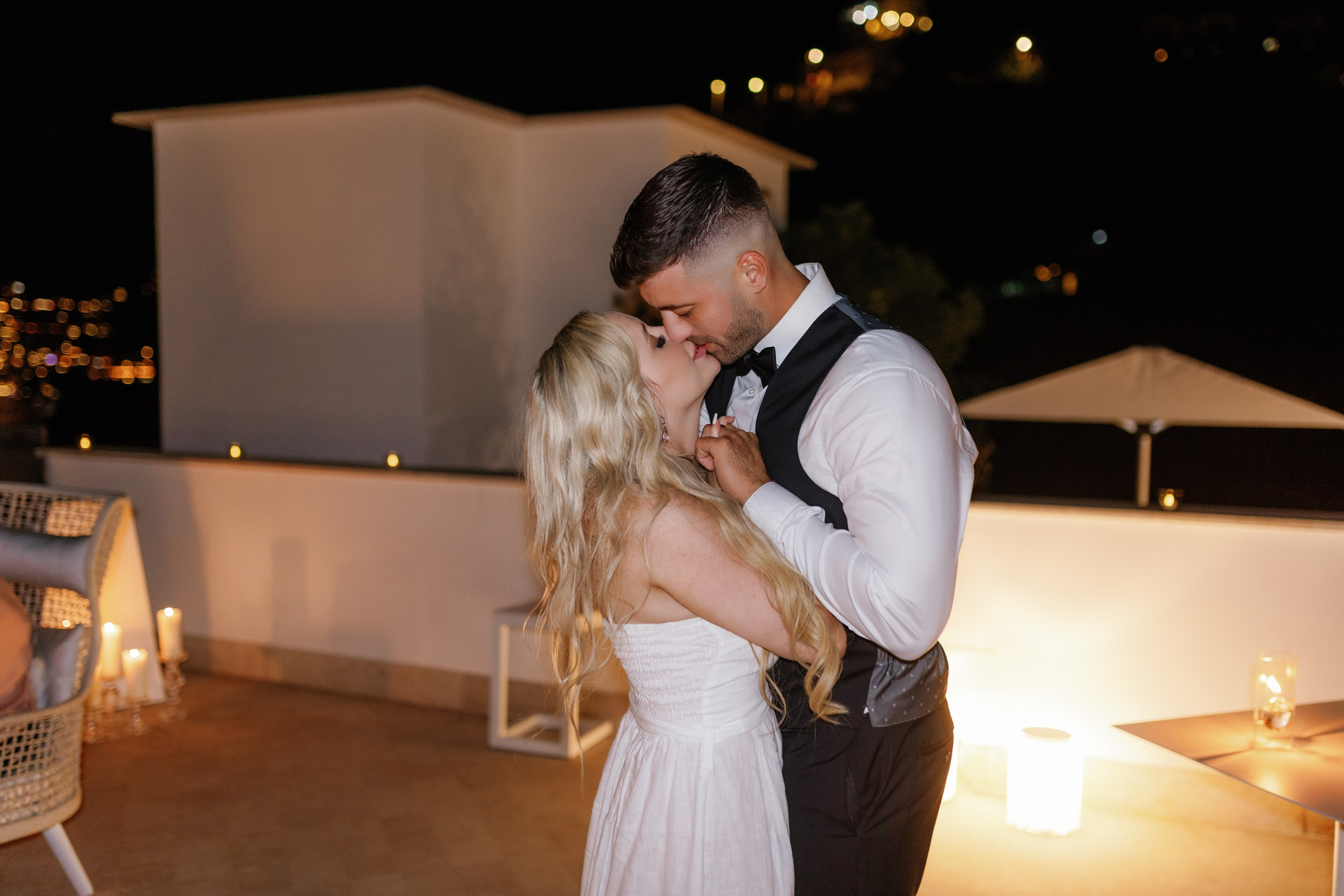 Positano wedding photographer. Wedding photographer Elvira Brovdi