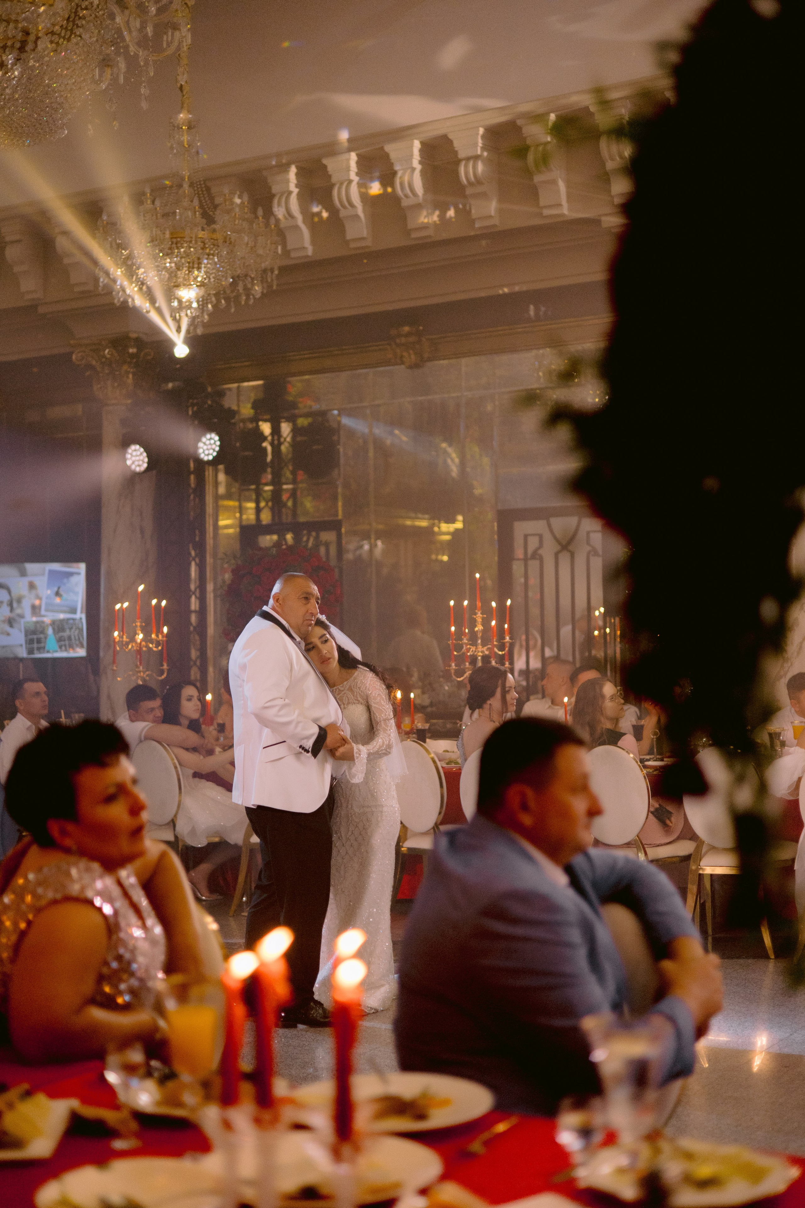 Vladislav & Maria (Ukraine). Wedding photographer Elvira Brovdi