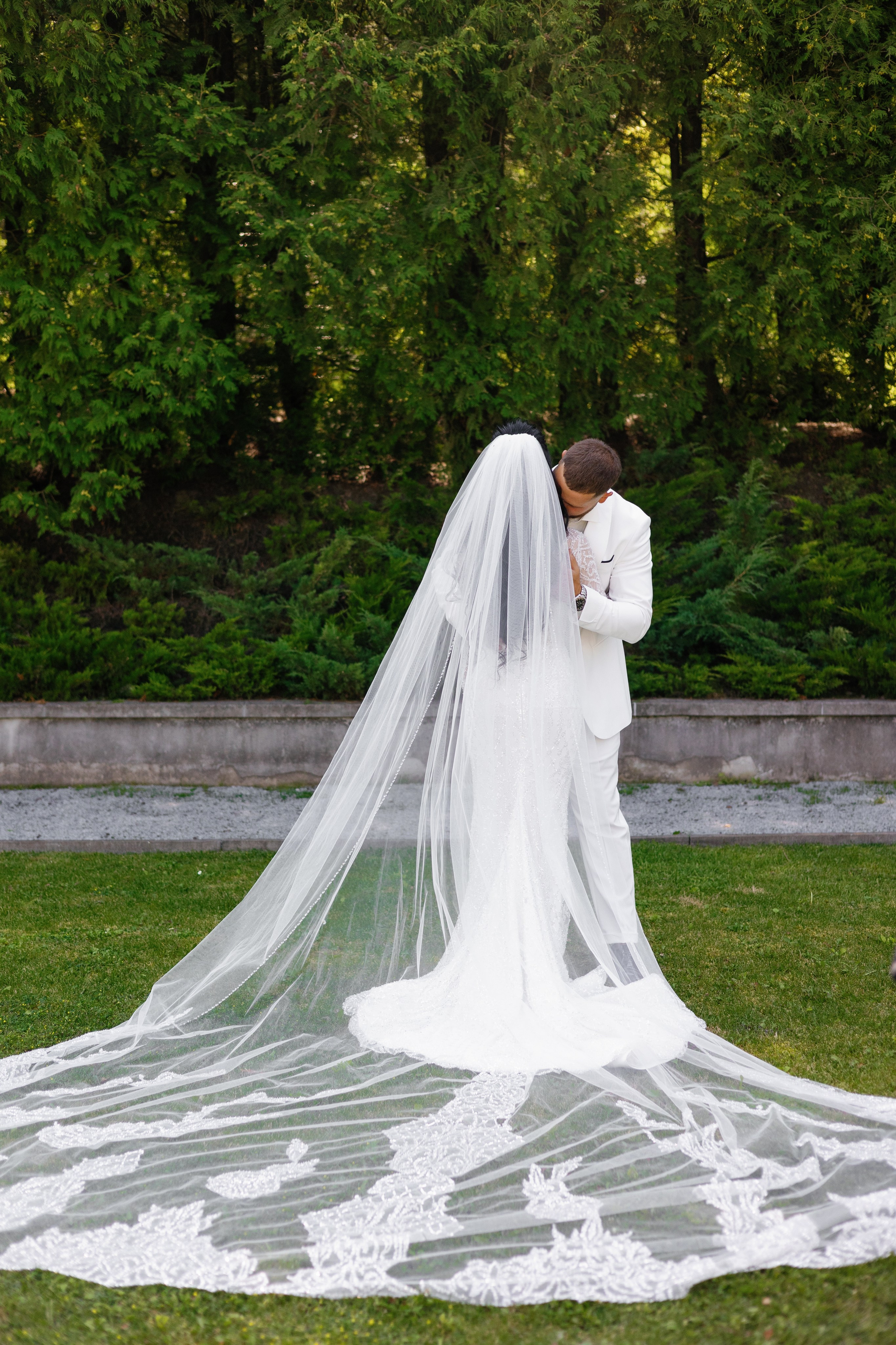 Vladislav & Maria (Ukraine). Wedding photographer Elvira Brovdi