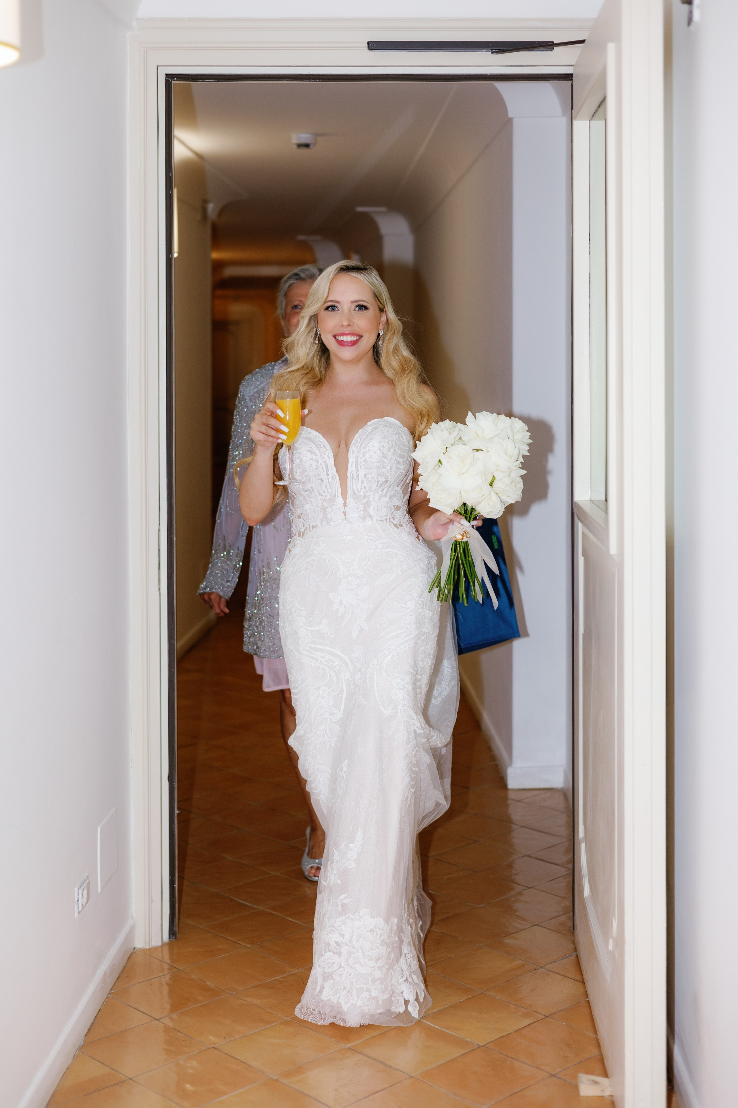 Positano wedding photographer. Wedding photographer Elvira Brovdi