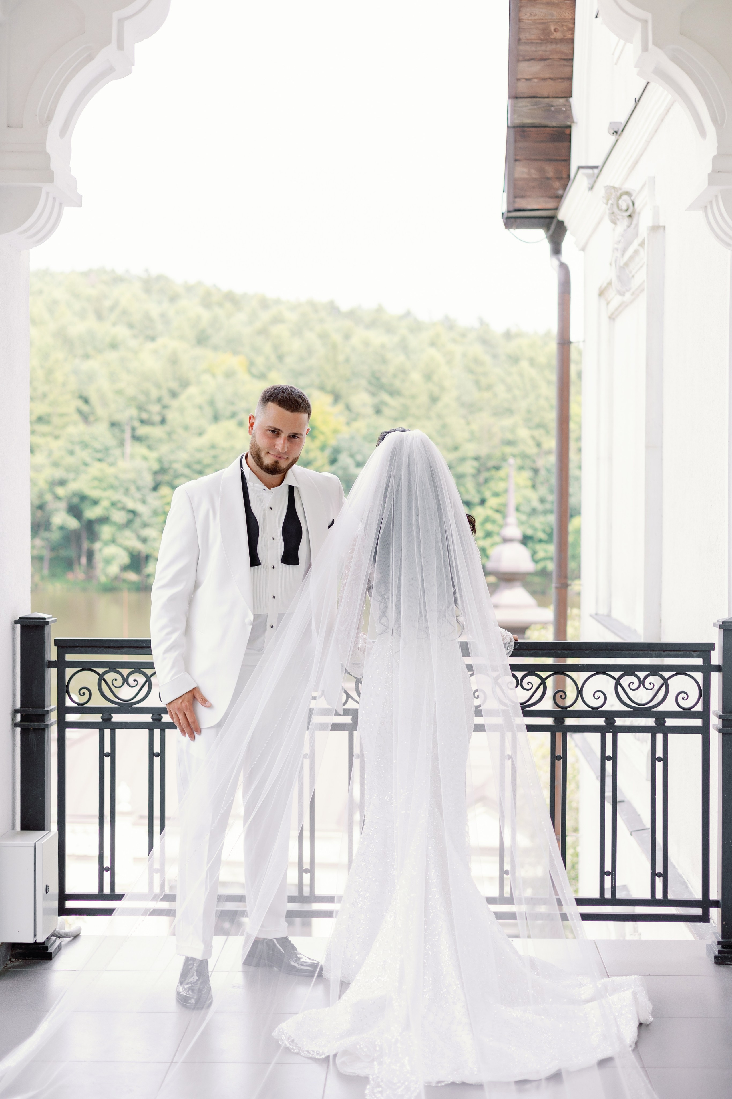 Vladislav & Maria (Ukraine). Wedding photographer Elvira Brovdi
