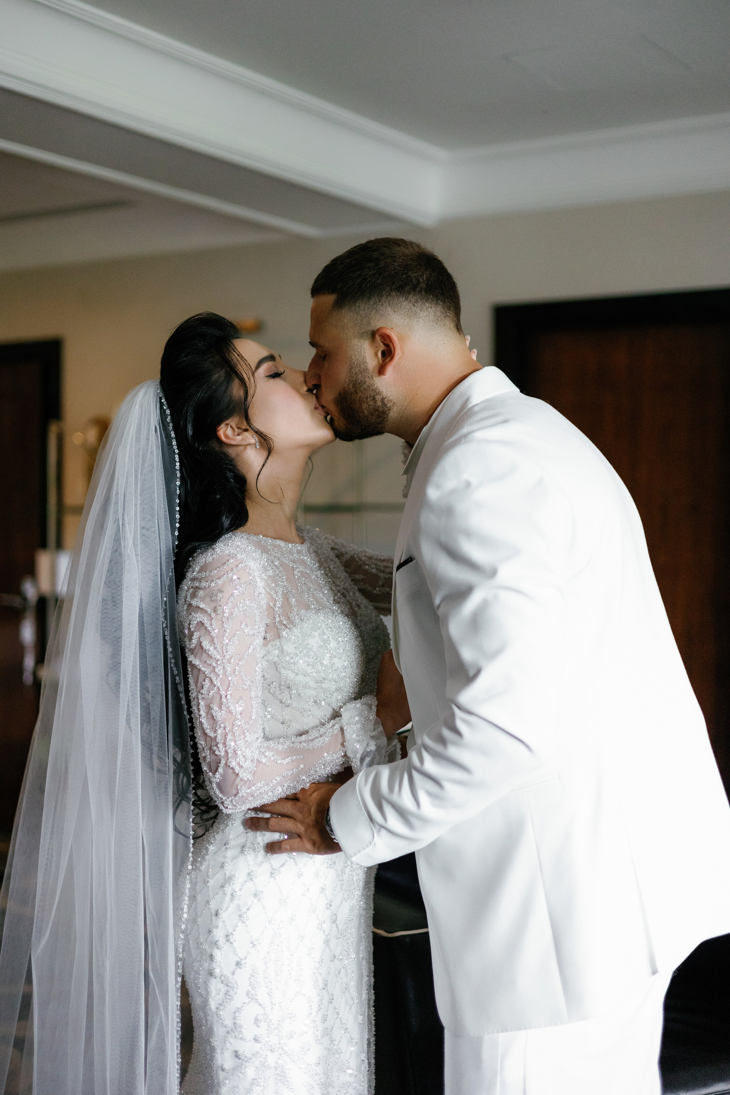 Vladislav & Maria (Ukraine). Wedding photographer Elvira Brovdi