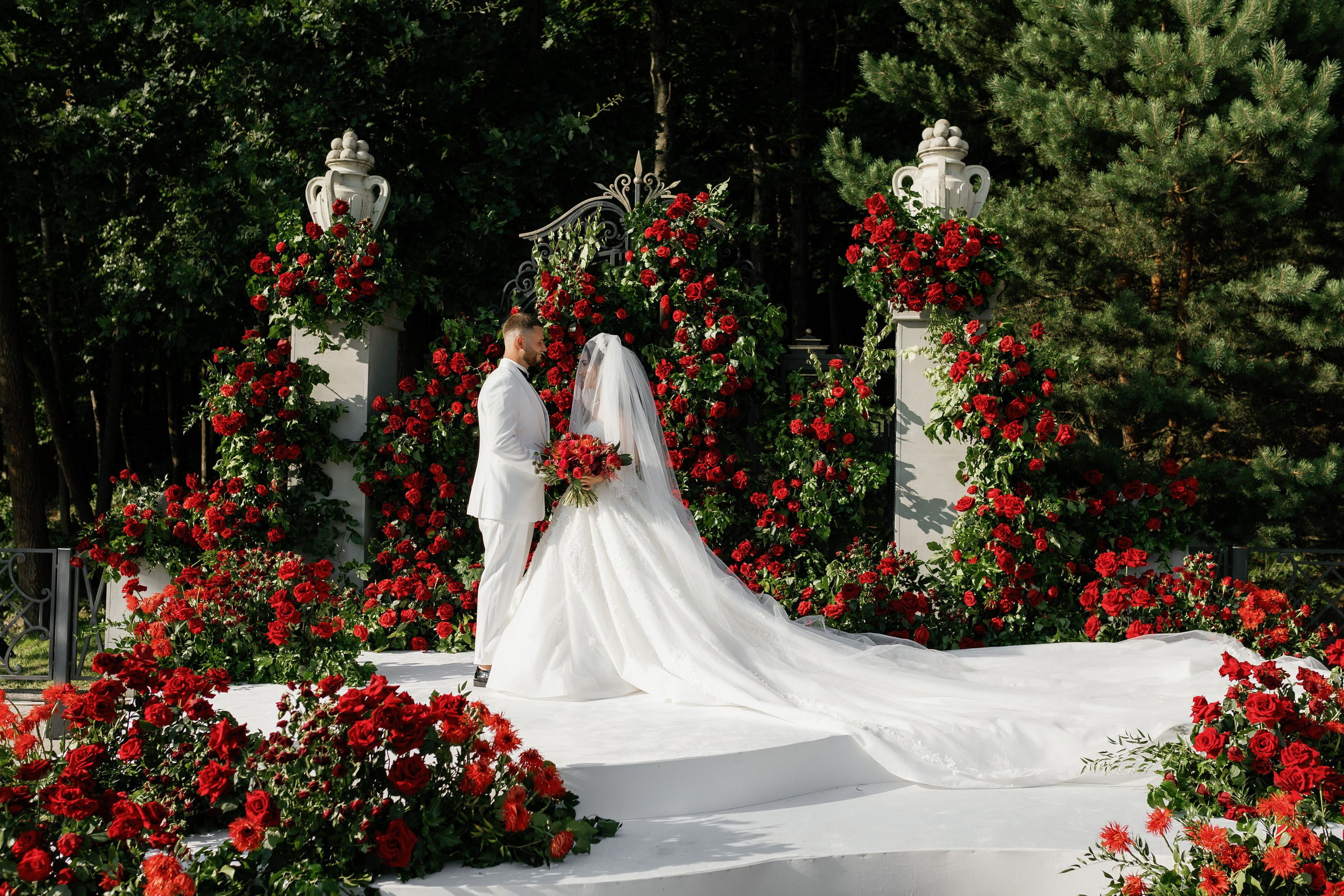 Vladislav & Maria (Ukraine). Wedding photographer Elvira Brovdi