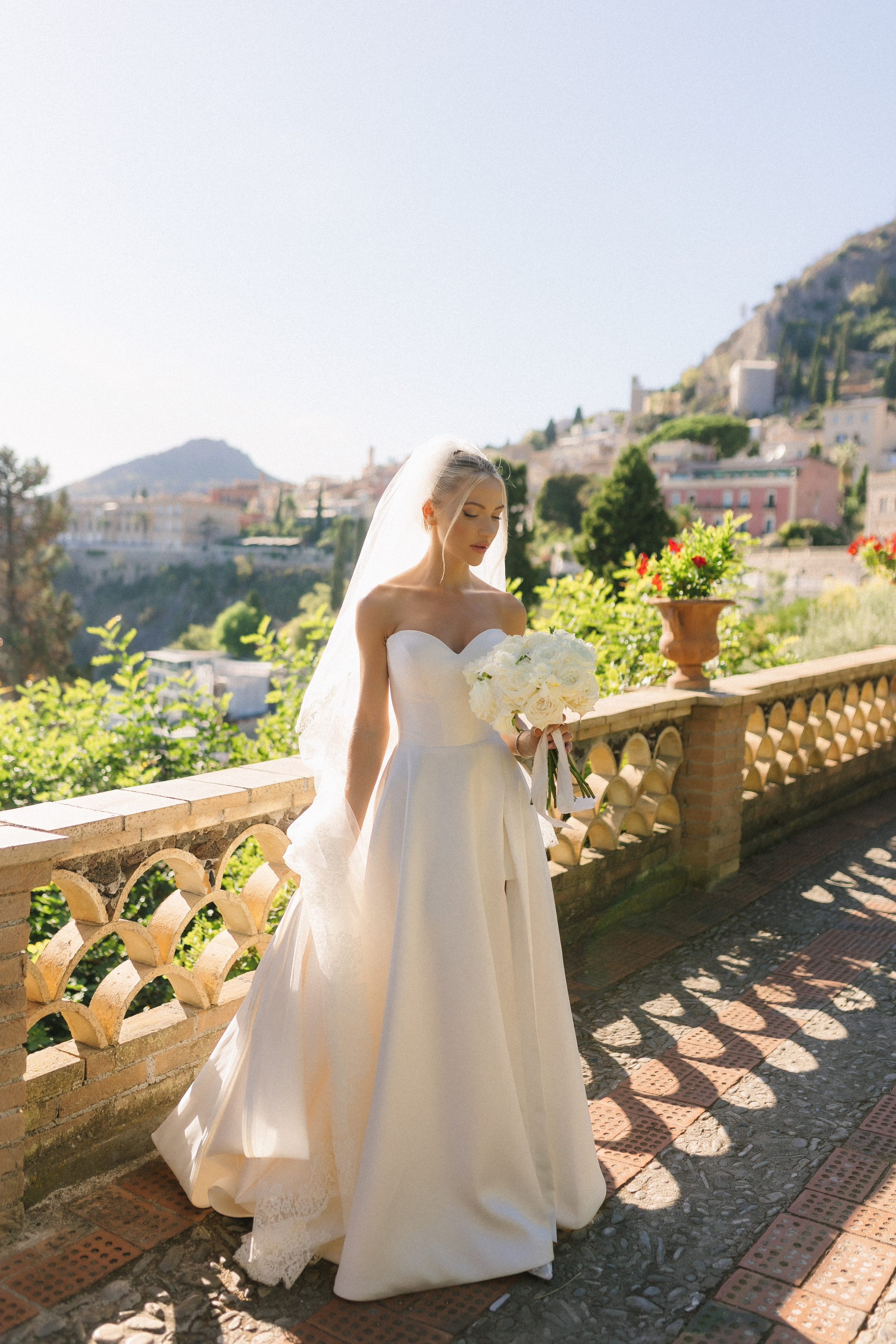 Claudio & Iryna. Wedding photographer Elvira Brovdi