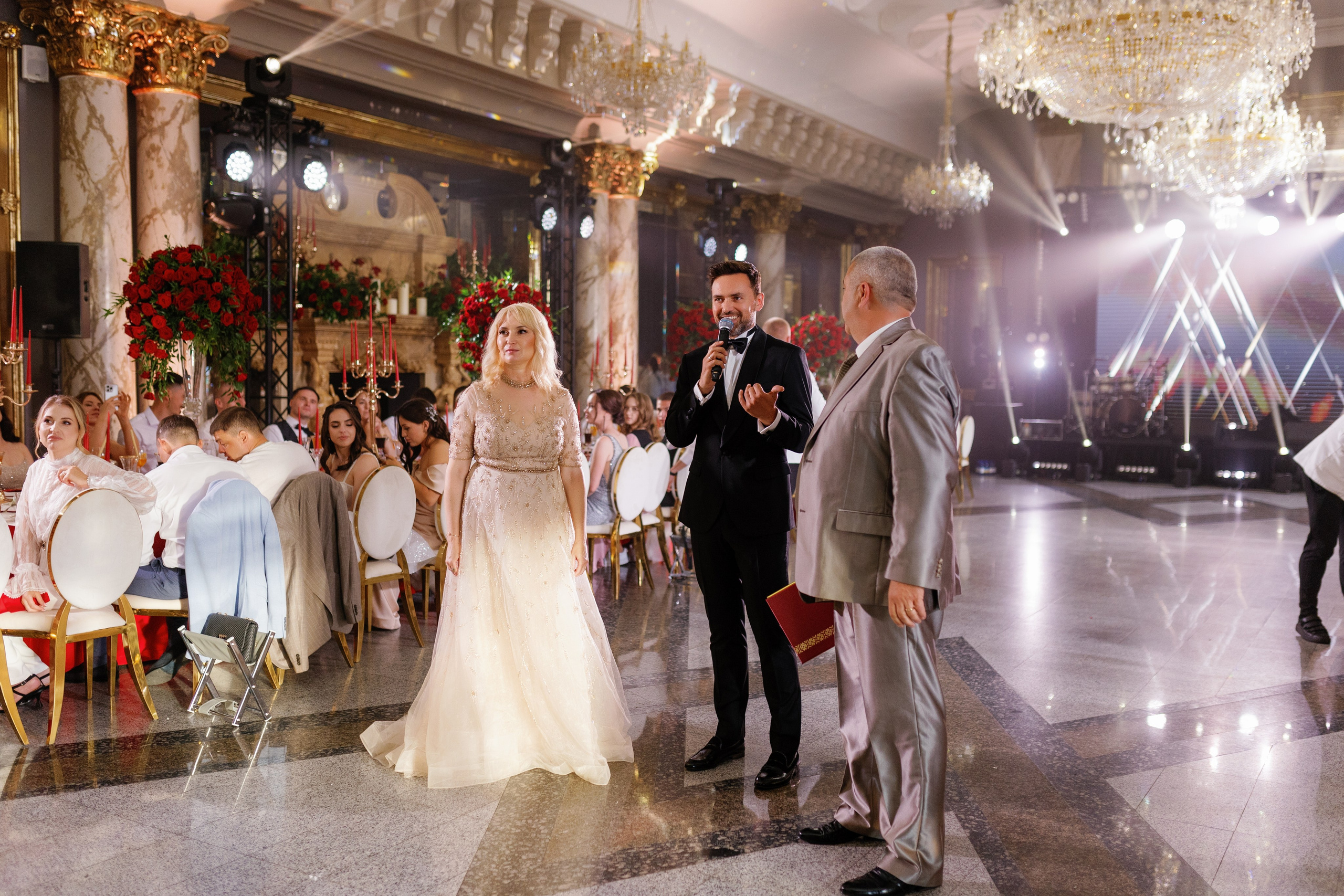 Vladislav & Maria (Ukraine). Wedding photographer Elvira Brovdi