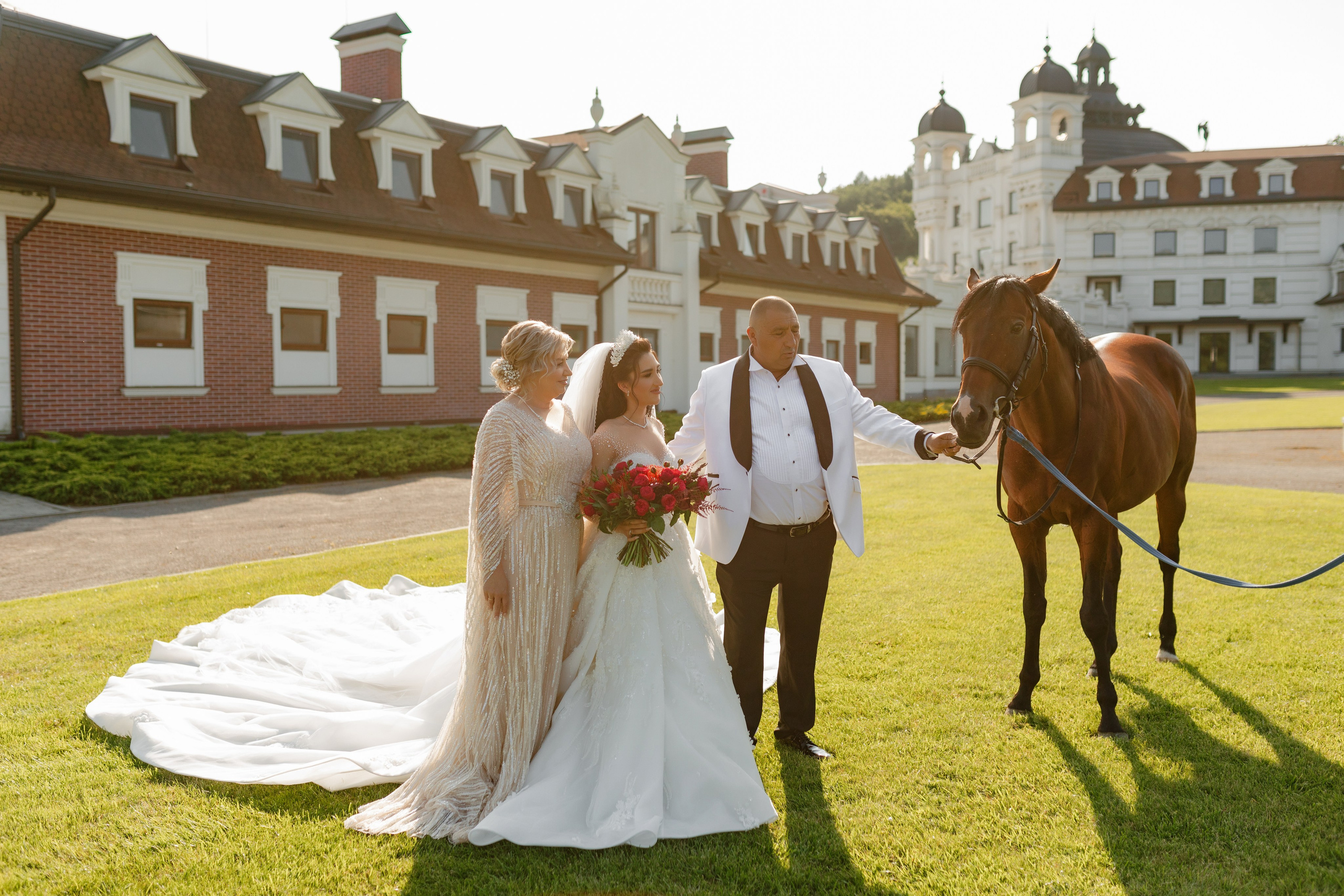Vladislav & Maria (Ukraine). Wedding photographer Elvira Brovdi