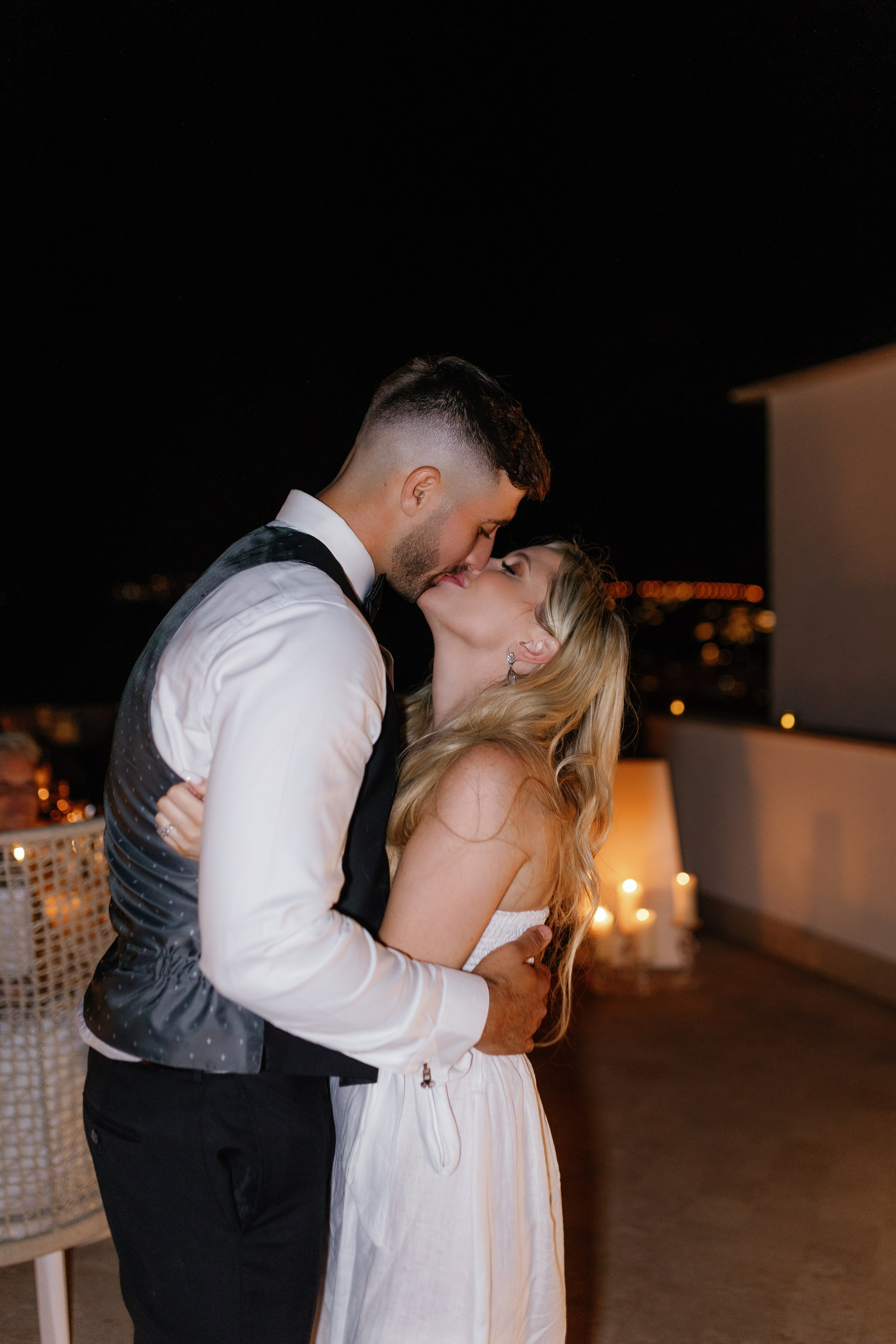 Positano wedding photographer. Wedding photographer Elvira Brovdi