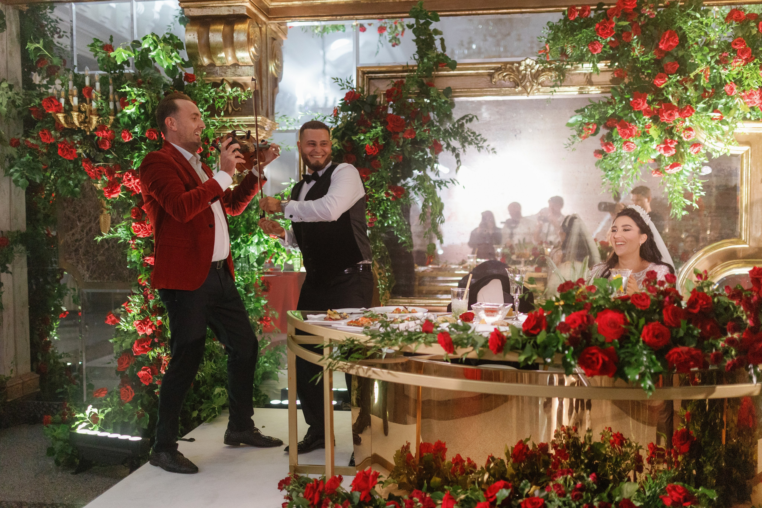 Vladislav & Maria (Ukraine). Wedding photographer Elvira Brovdi