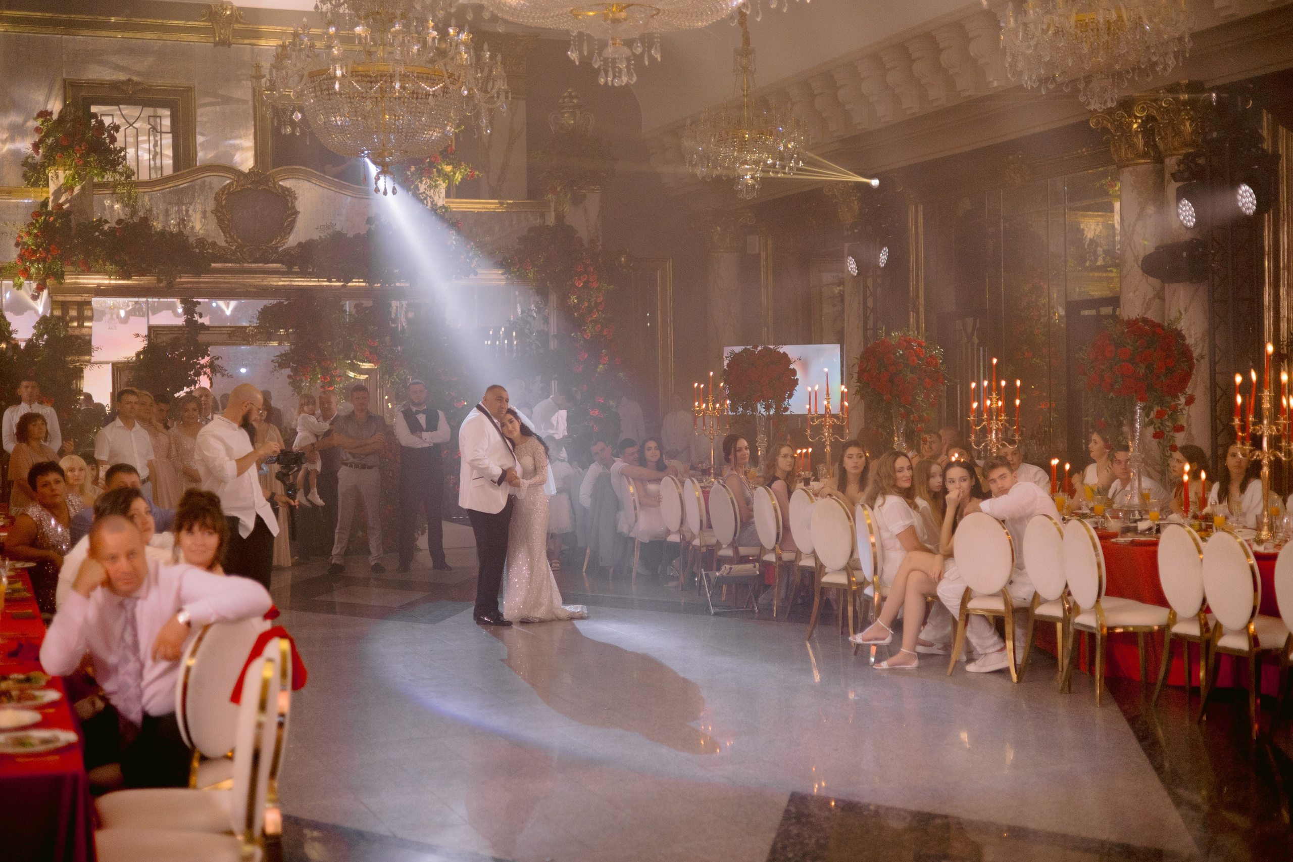 Vladislav & Maria (Ukraine). Wedding photographer Elvira Brovdi