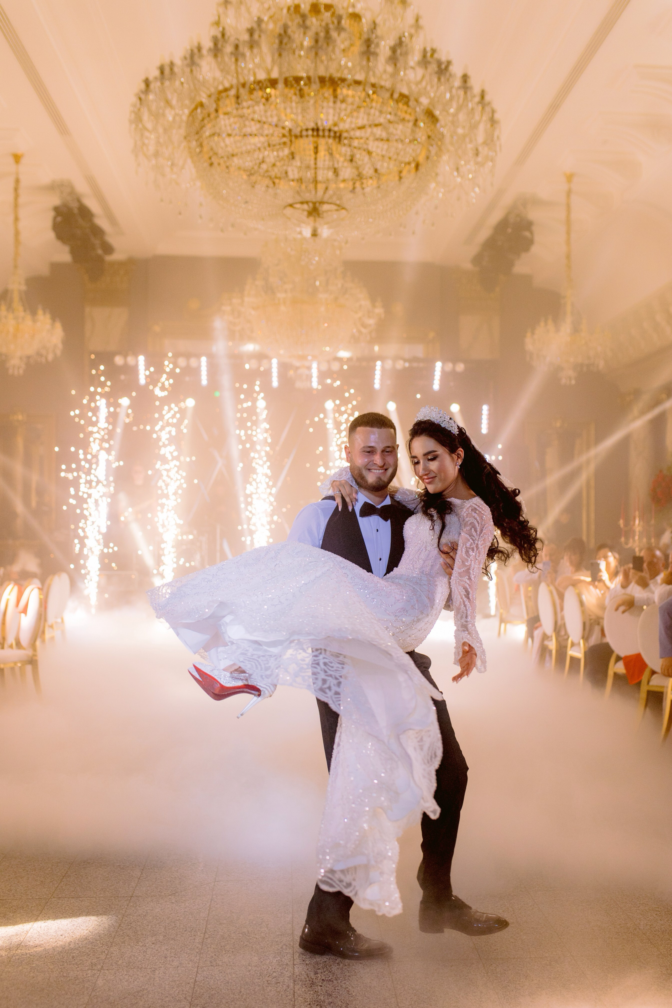 Vladislav & Maria (Ukraine). Wedding photographer Elvira Brovdi