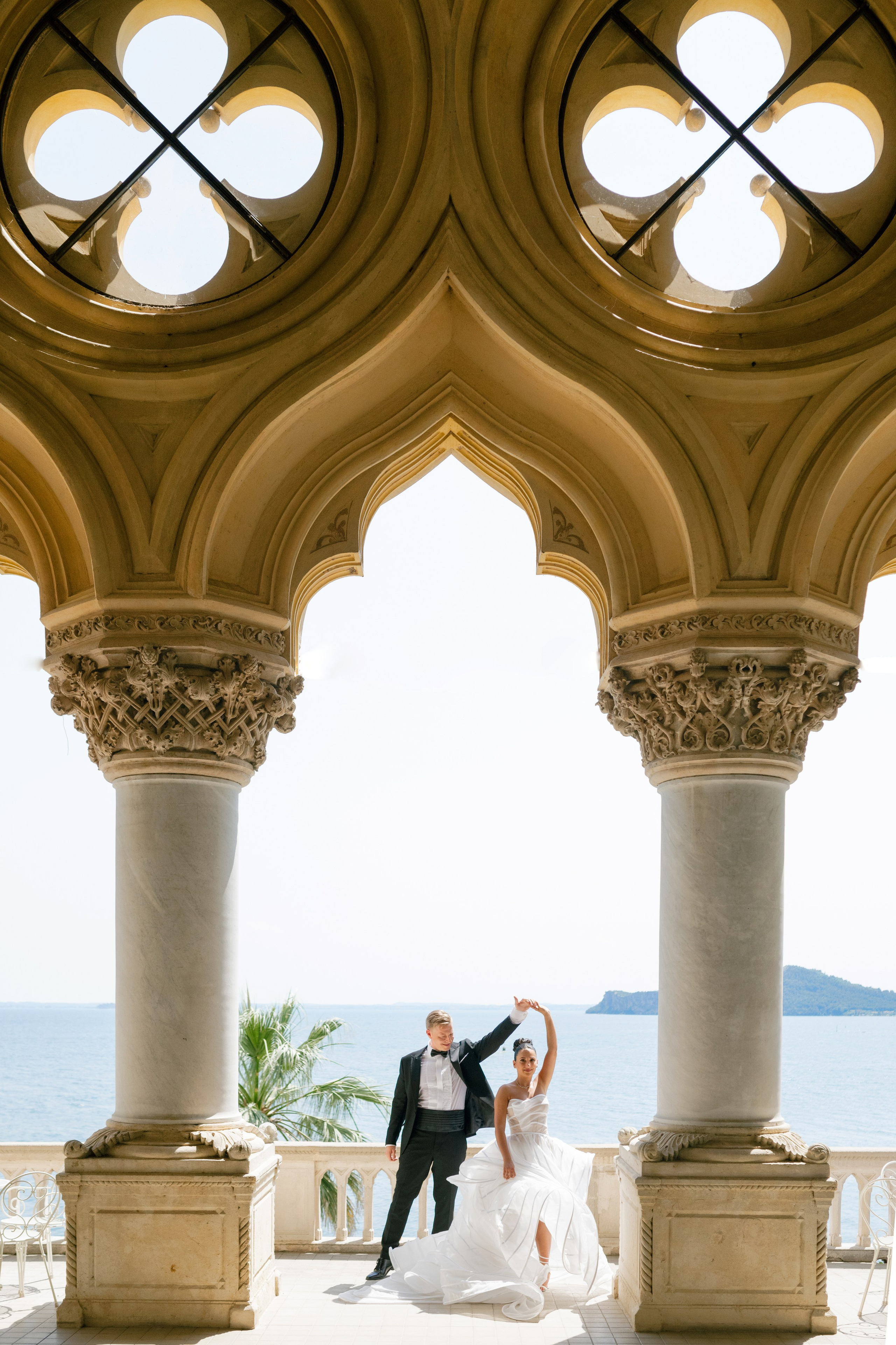 Wedding photographer Elvira Brovdi