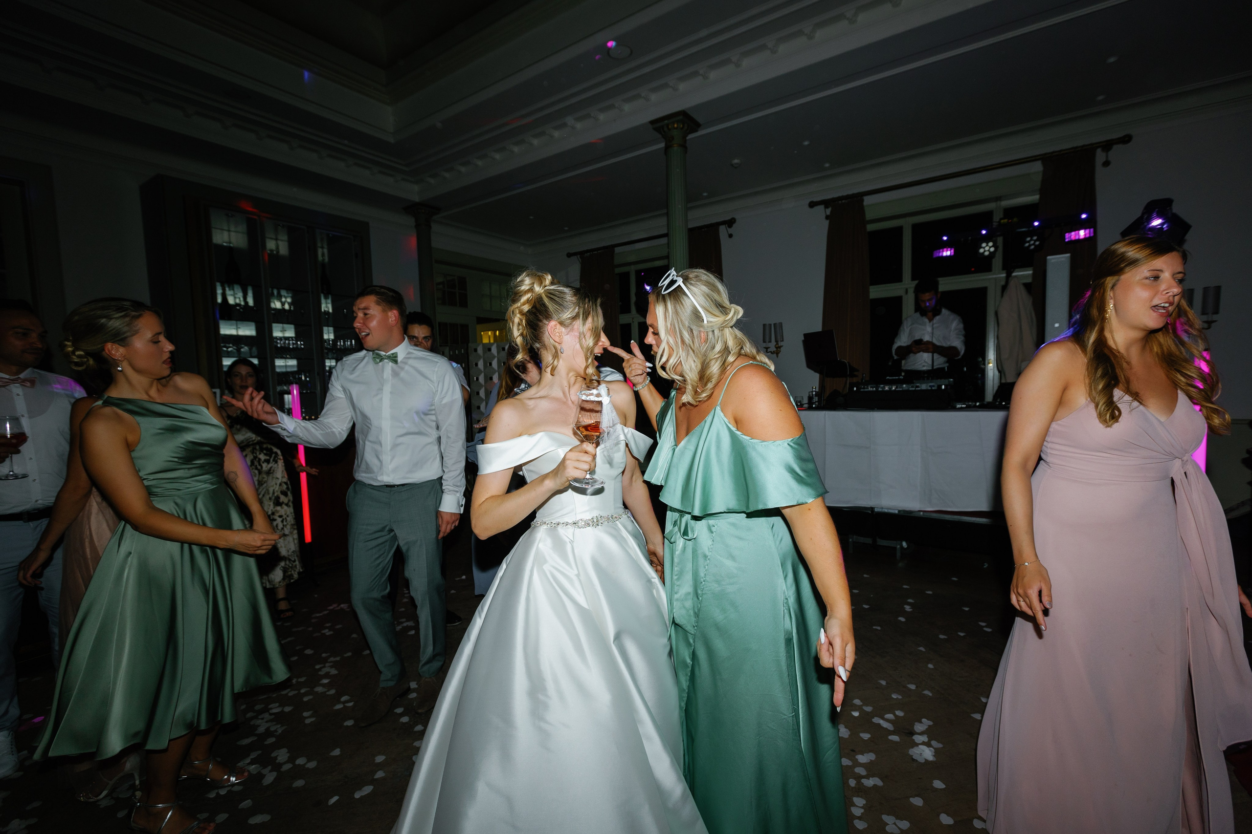 Sarah & Nader (Germany). Wedding photographer Elvira Brovdi