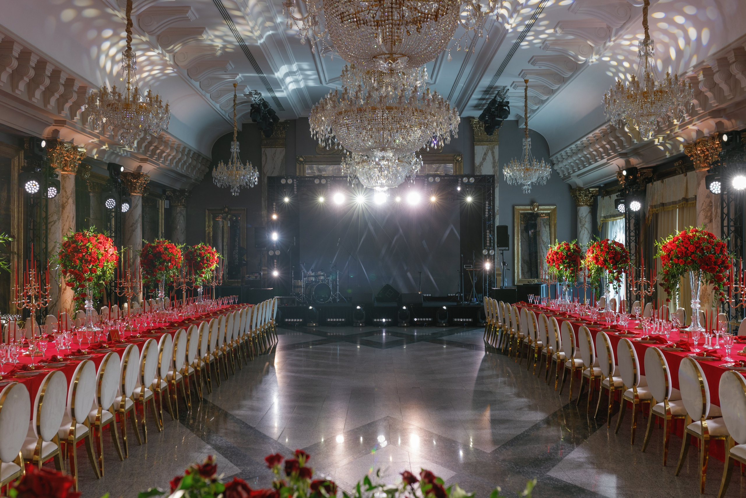 Vladislav & Maria (Ukraine). Wedding photographer Elvira Brovdi