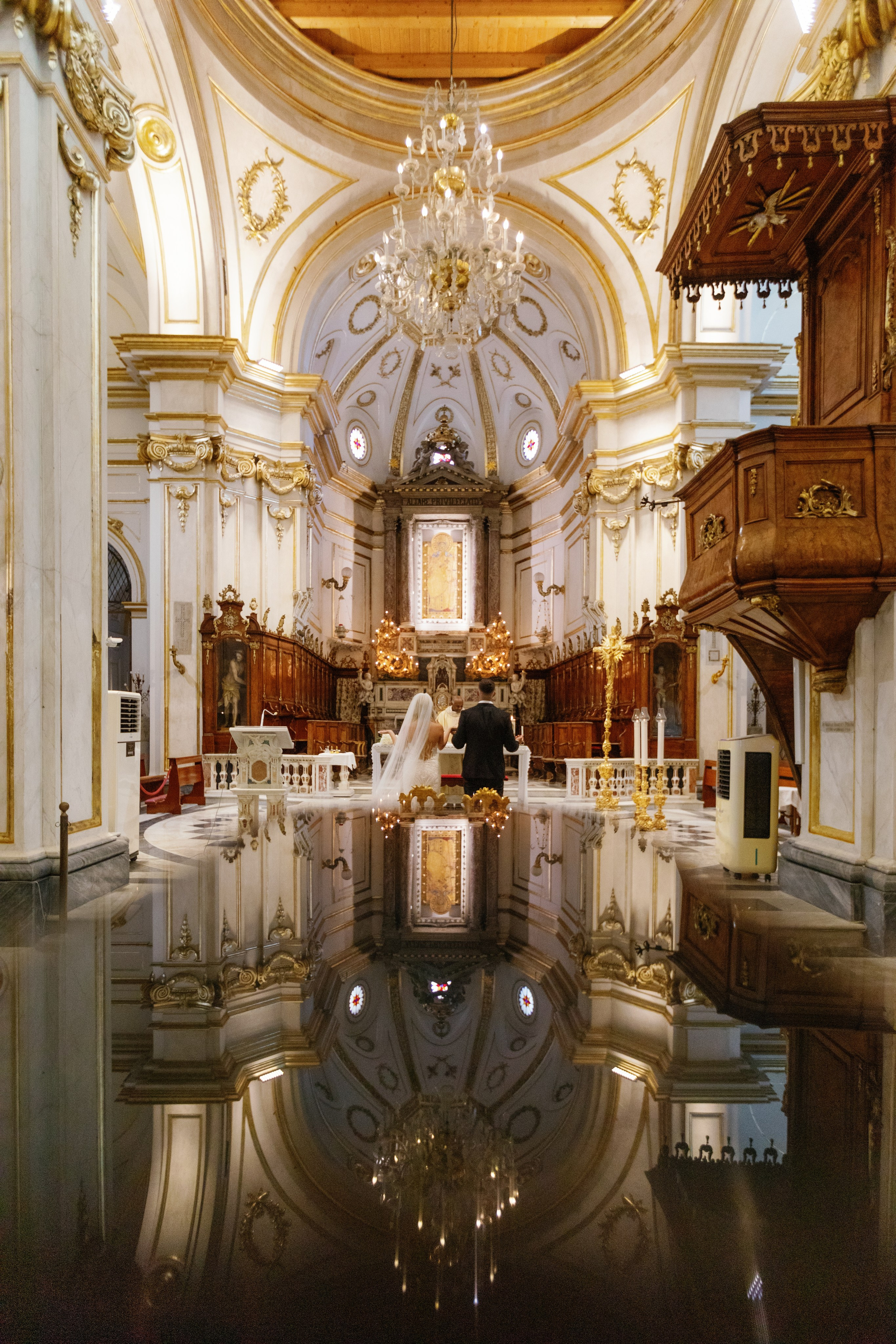 Positano wedding photographer. Wedding photographer Elvira Brovdi