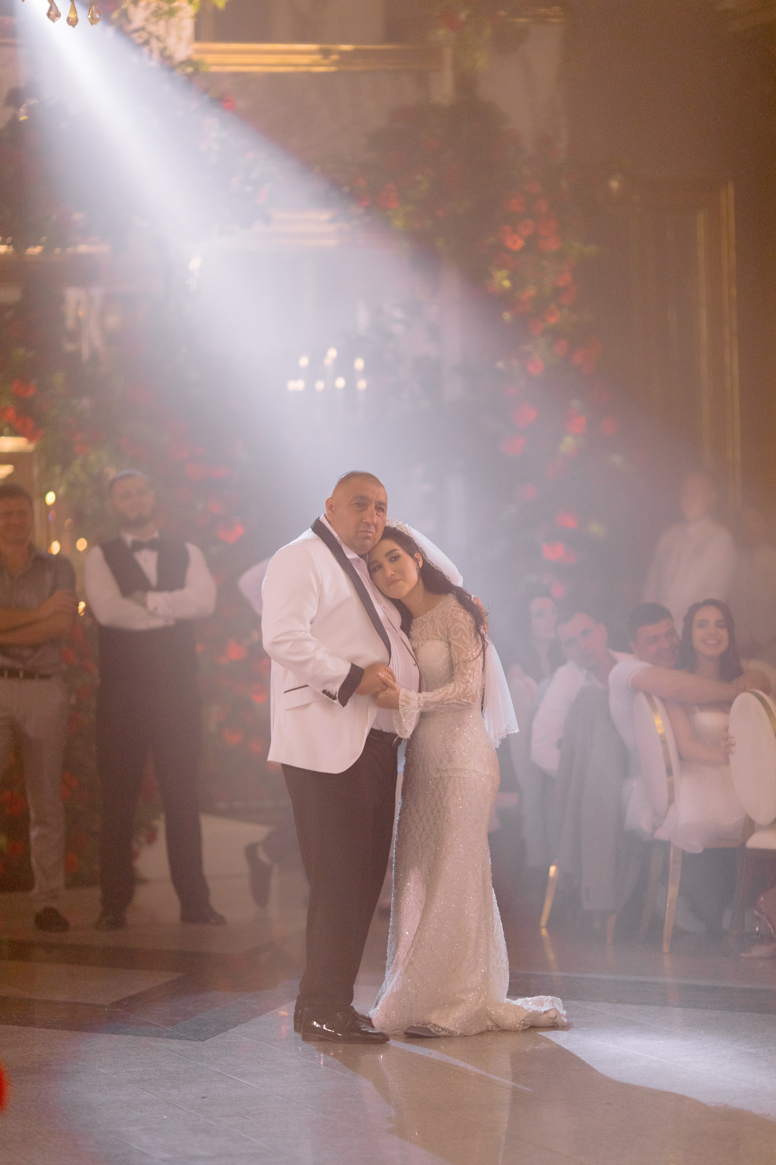 Vladislav & Maria (Ukraine). Wedding photographer Elvira Brovdi