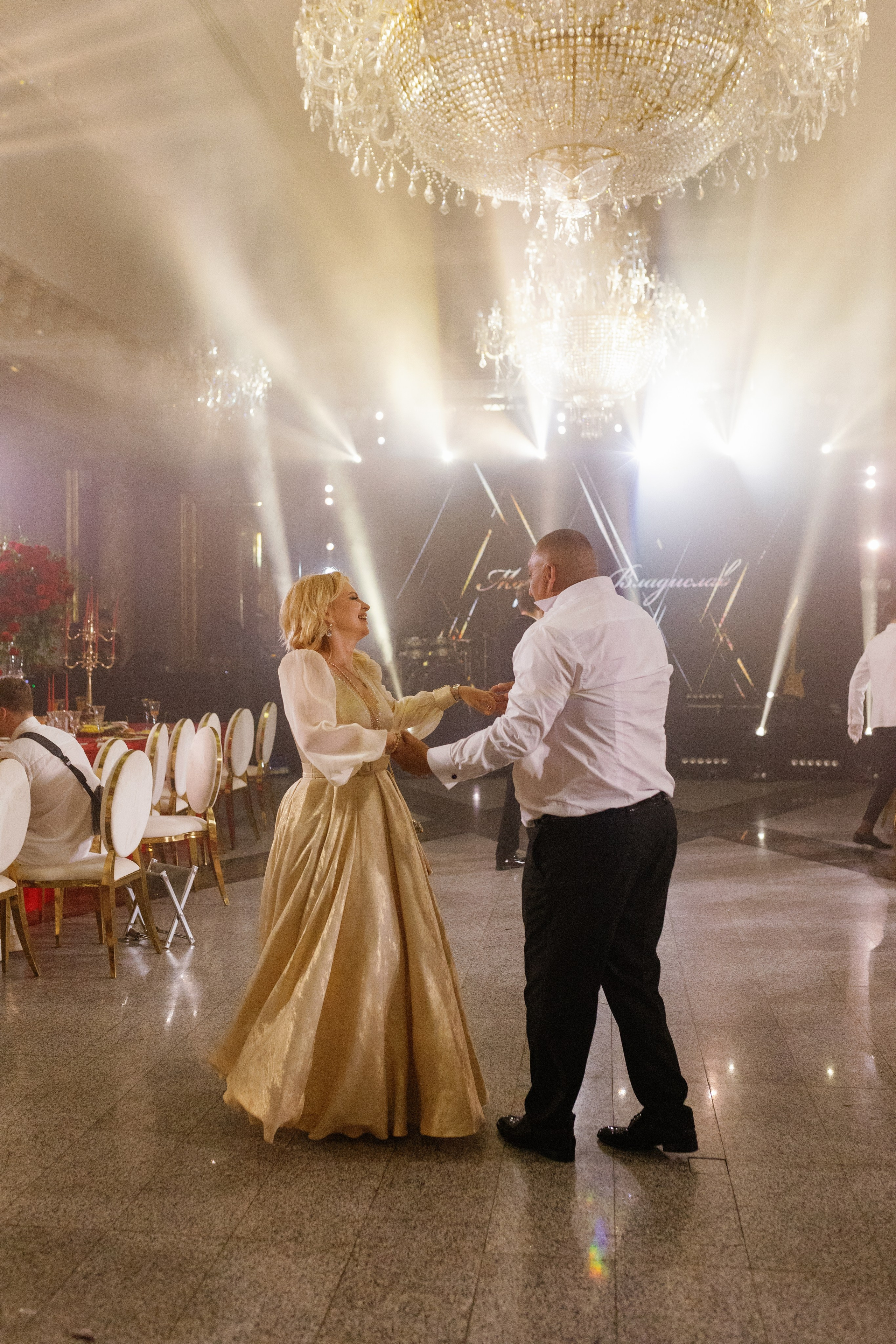 Vladislav & Maria (Ukraine). Wedding photographer Elvira Brovdi