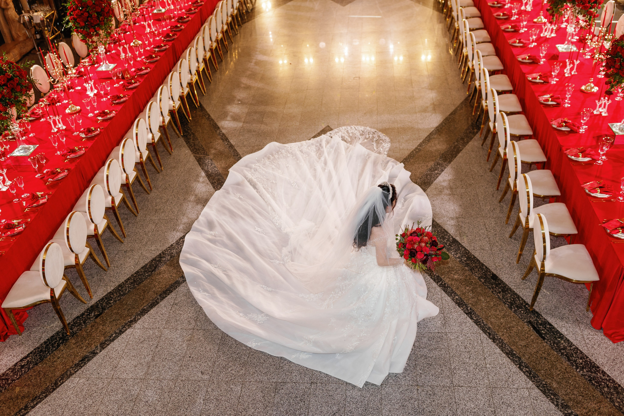 Vladislav & Maria (Ukraine). Wedding photographer Elvira Brovdi