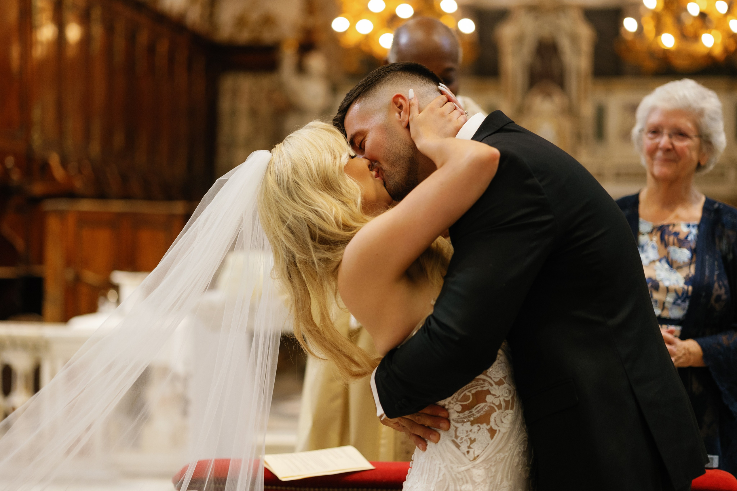Positano wedding photographer. Wedding photographer Elvira Brovdi
