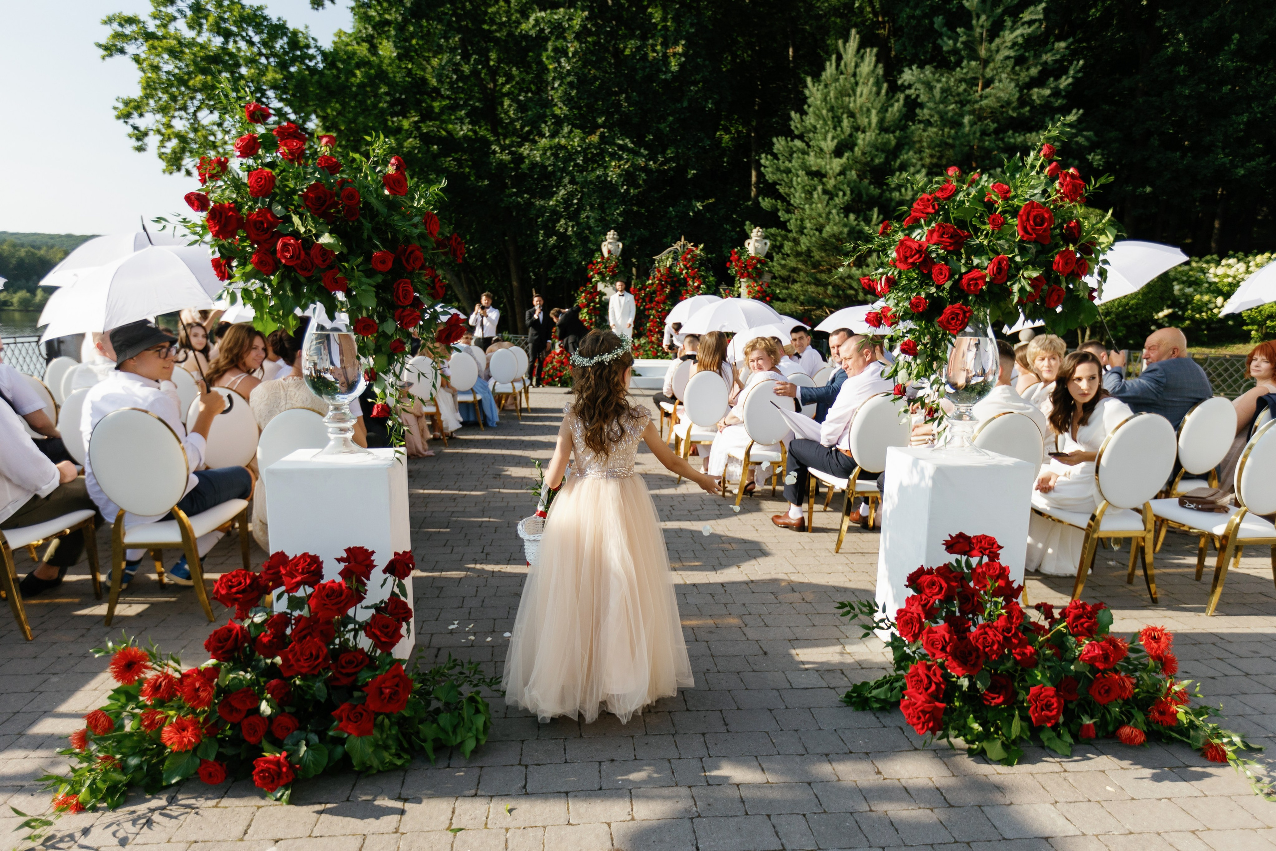 Vladislav & Maria (Ukraine). Wedding photographer Elvira Brovdi
