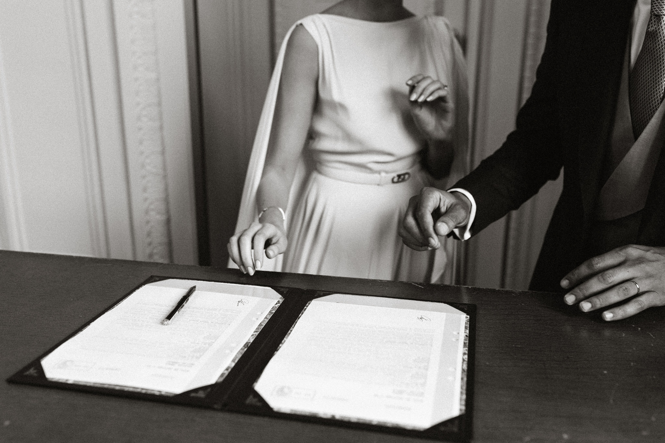 Yasmine & Myriam (France). Wedding photographer Elvira Brovdi