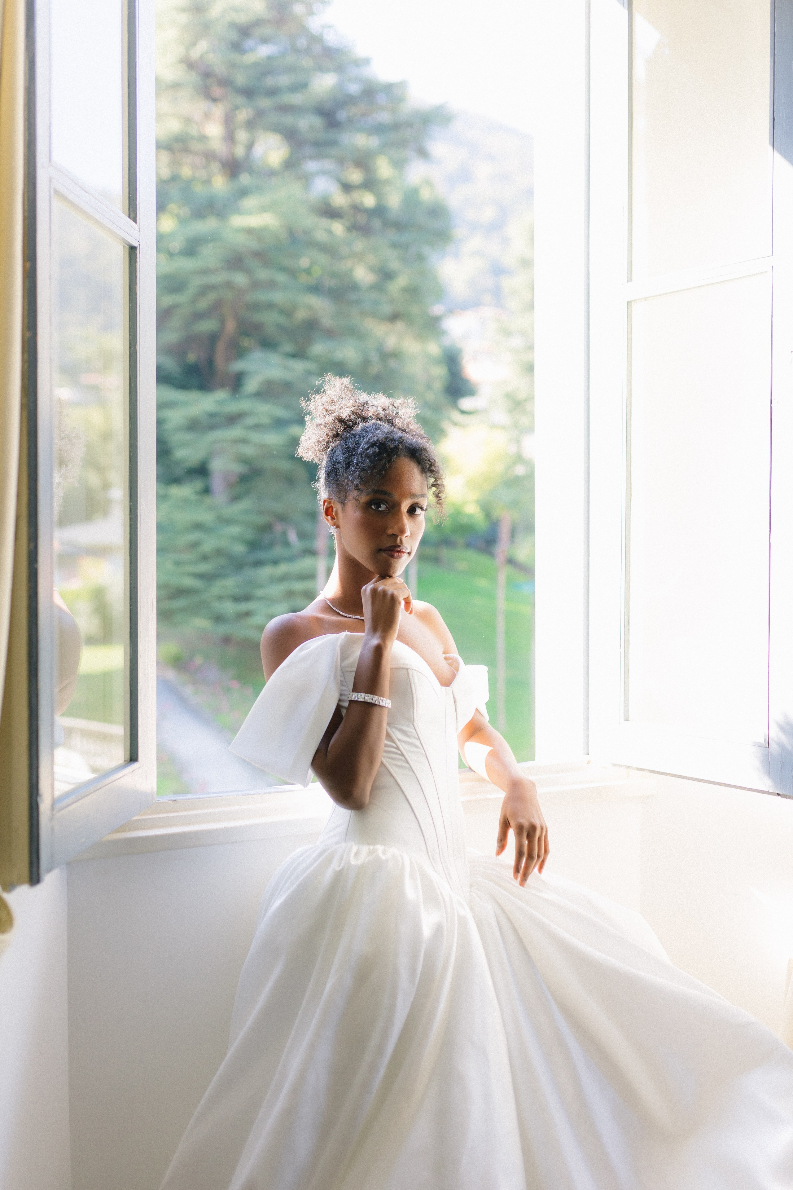 Wedding photographer Elvira Brovdi