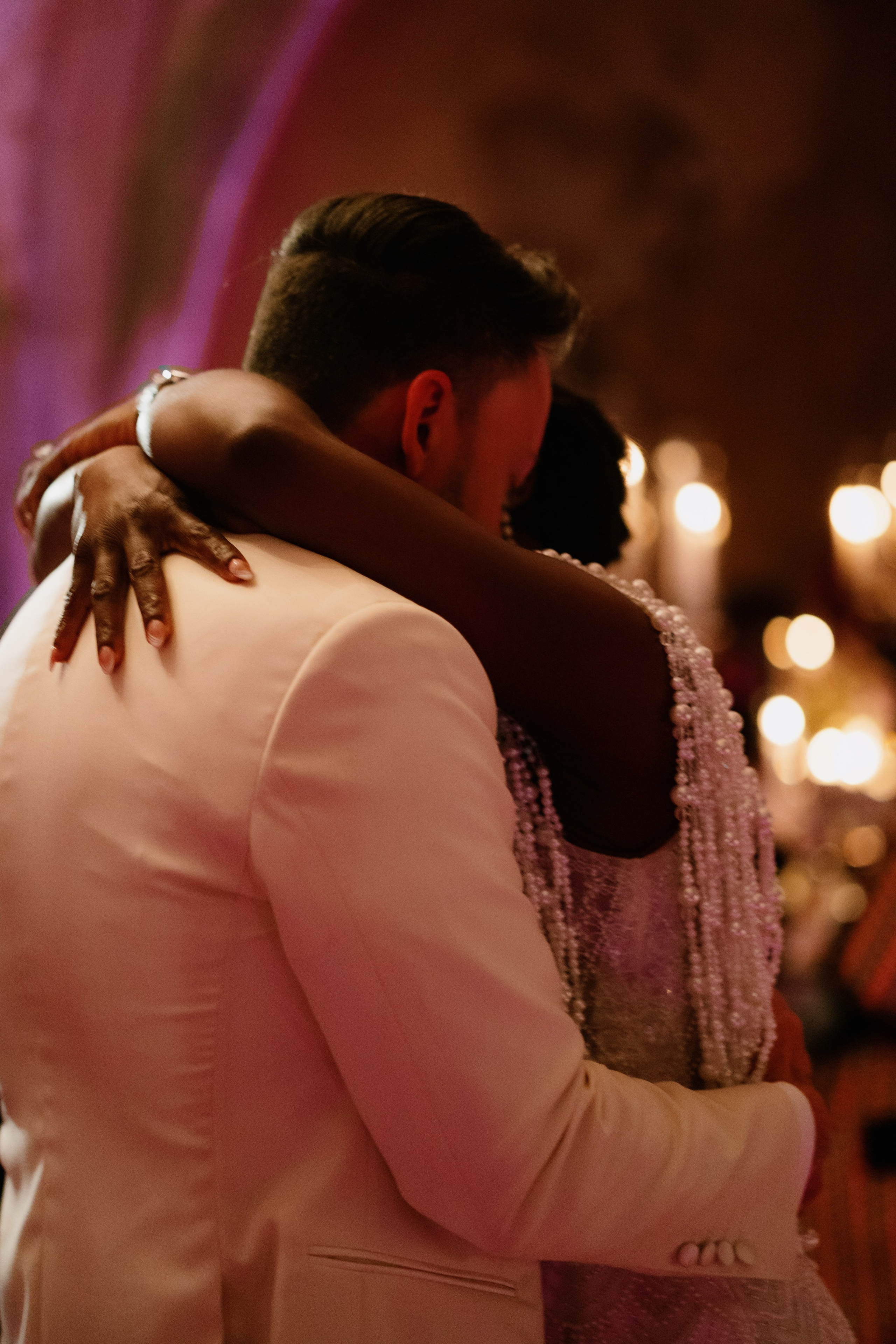 John & Lade (Italy). Wedding photographer Elvira Brovdi