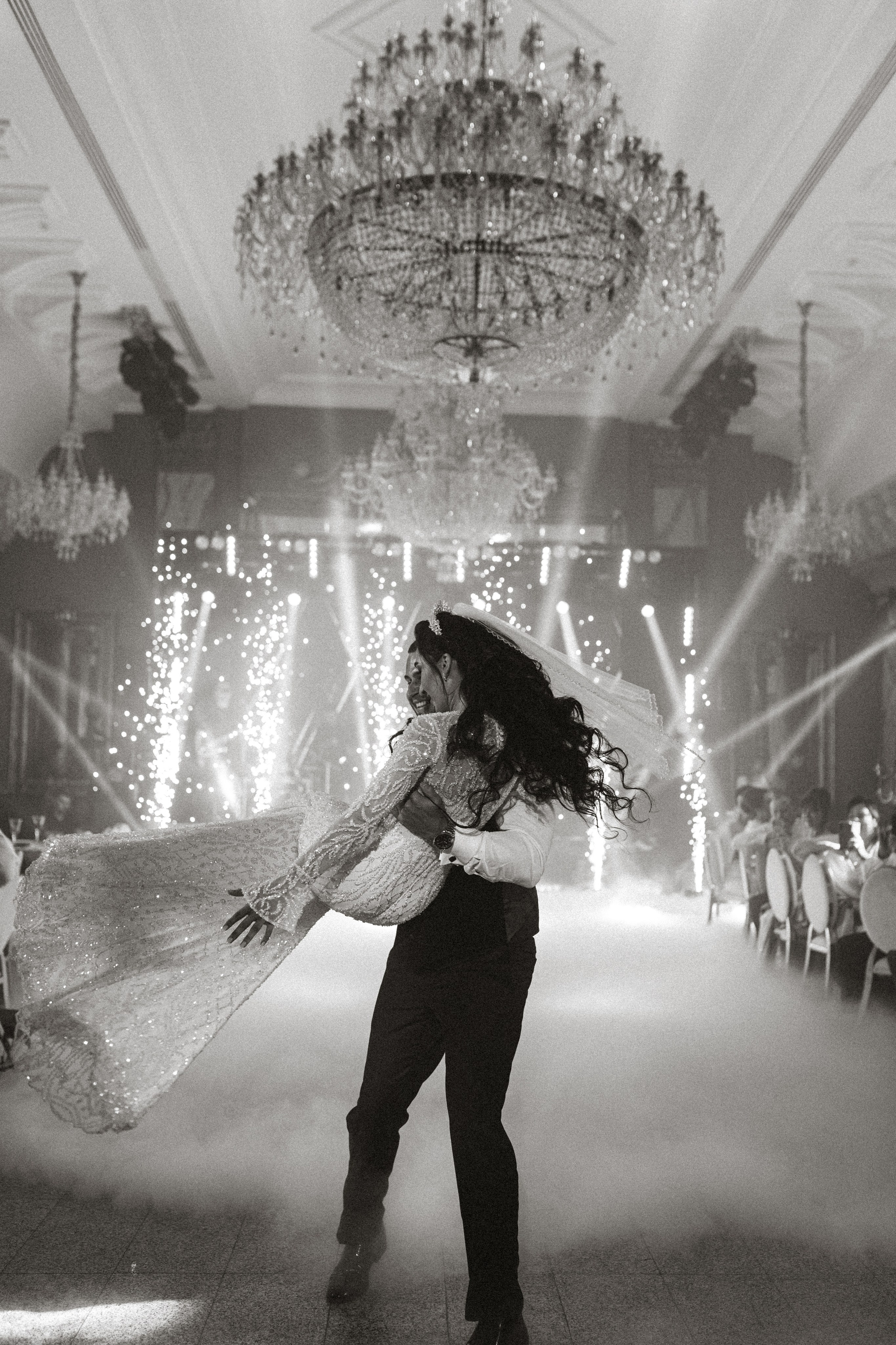 Vladislav & Maria (Ukraine). Wedding photographer Elvira Brovdi