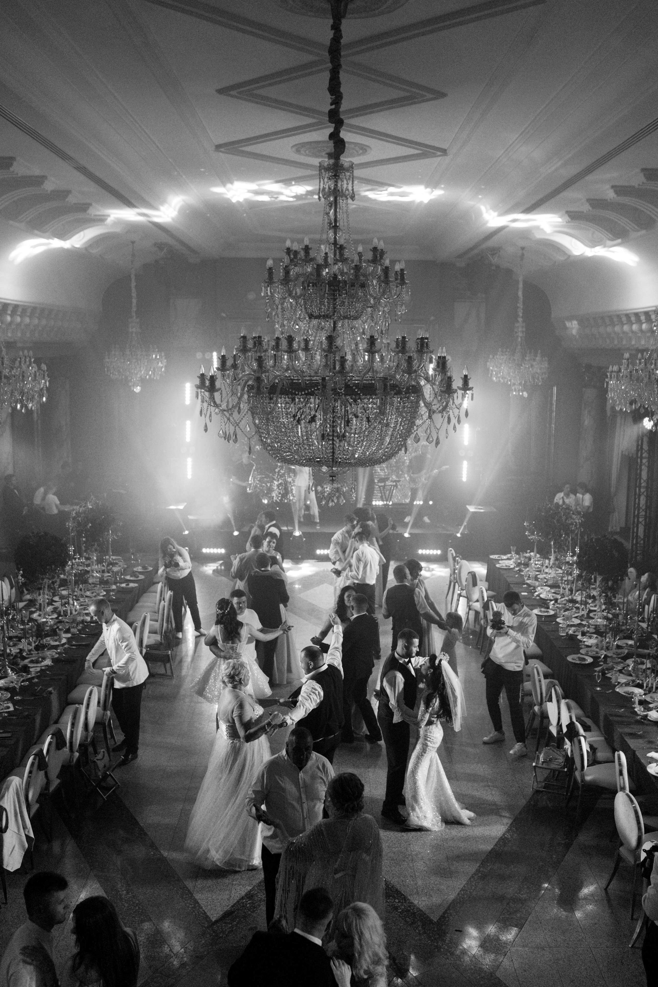 Vladislav & Maria (Ukraine). Wedding photographer Elvira Brovdi