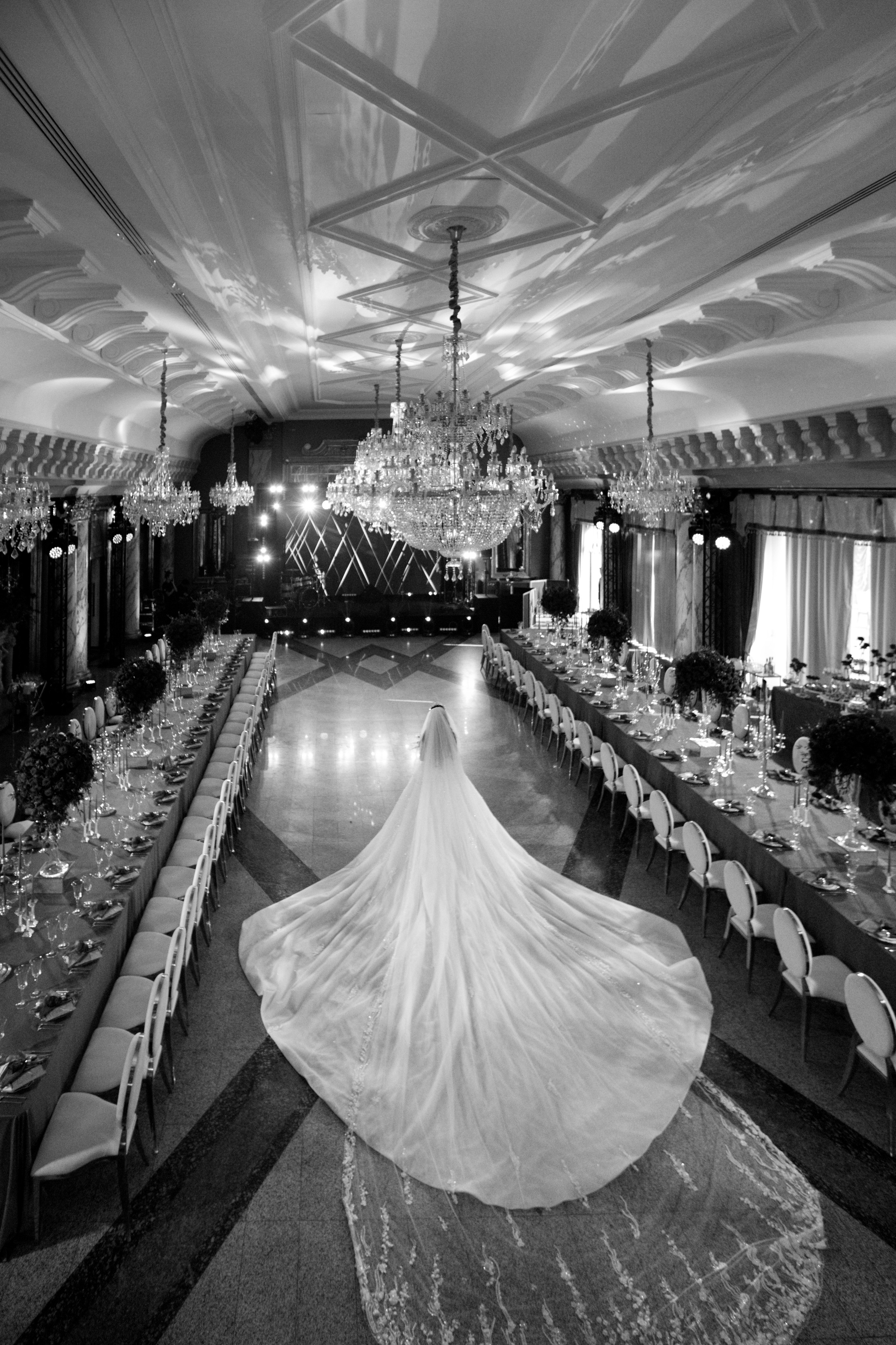 Vladislav & Maria (Ukraine). Wedding photographer Elvira Brovdi