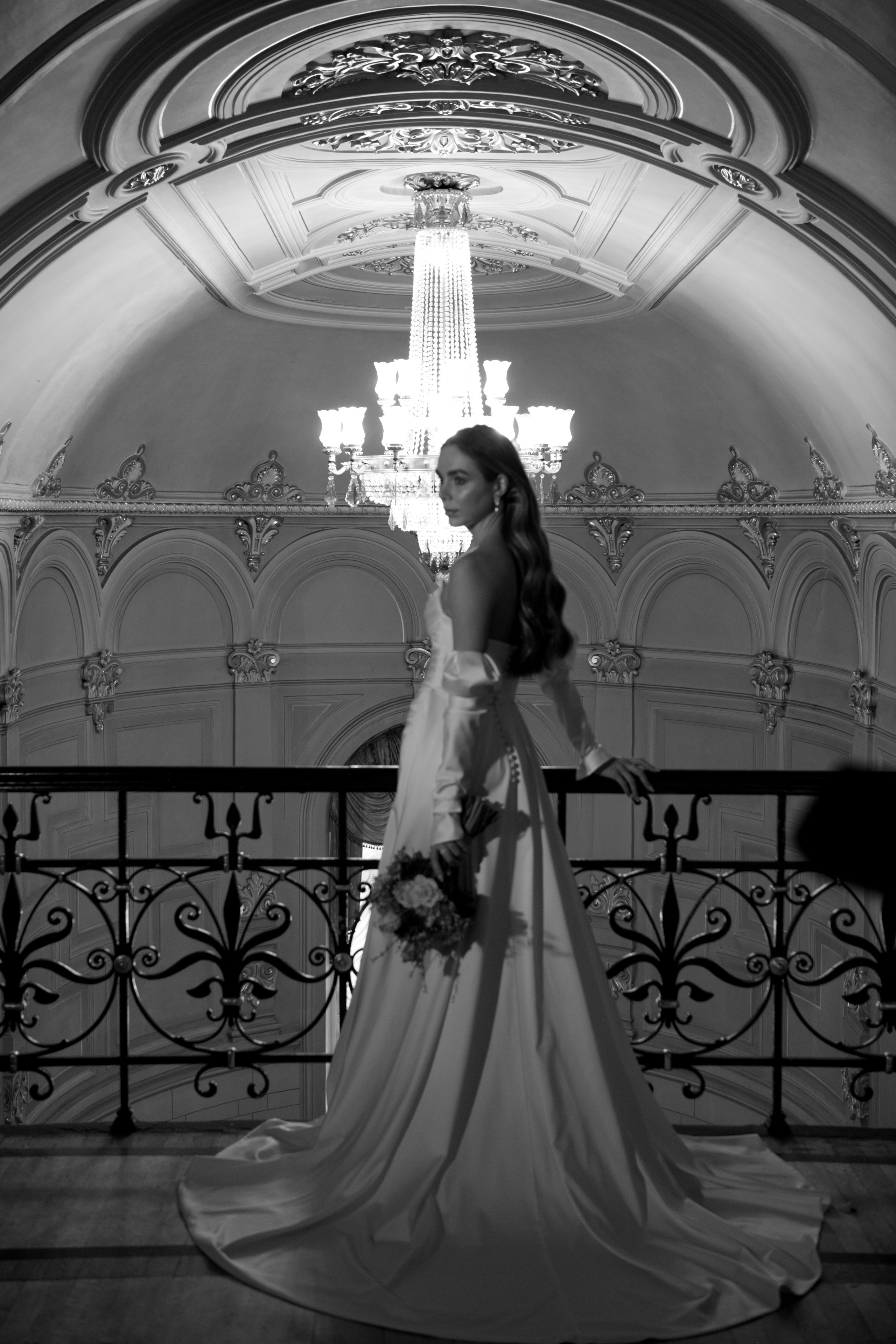 Олексій та Олександра Київ Театр Опери. Репортажний та сімейний фотограф Дар’я Хорошавцева