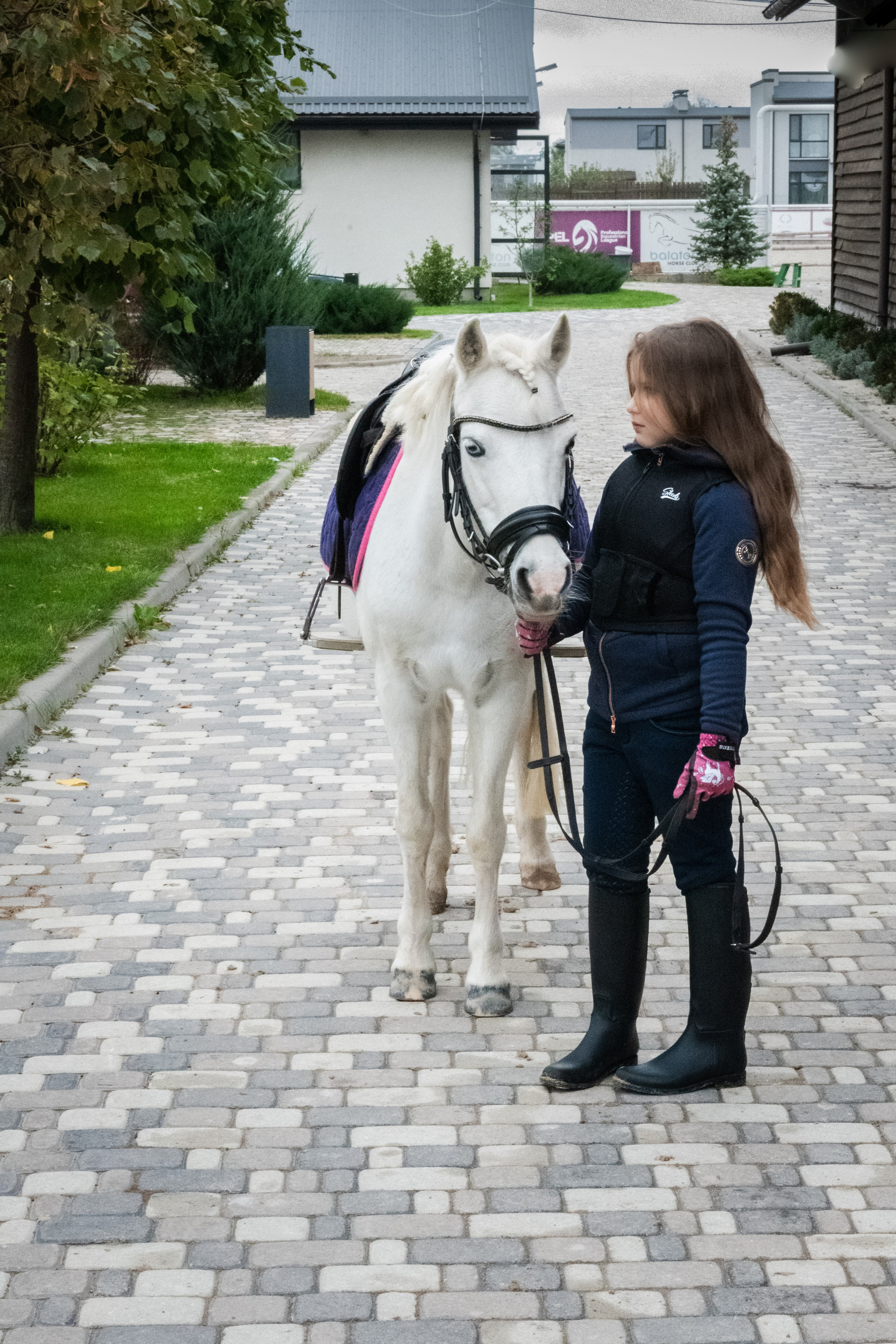 Стефанія. Кінний клуб Balaton. Репортажний та сімейний фотограф Дар’я Хорошавцева