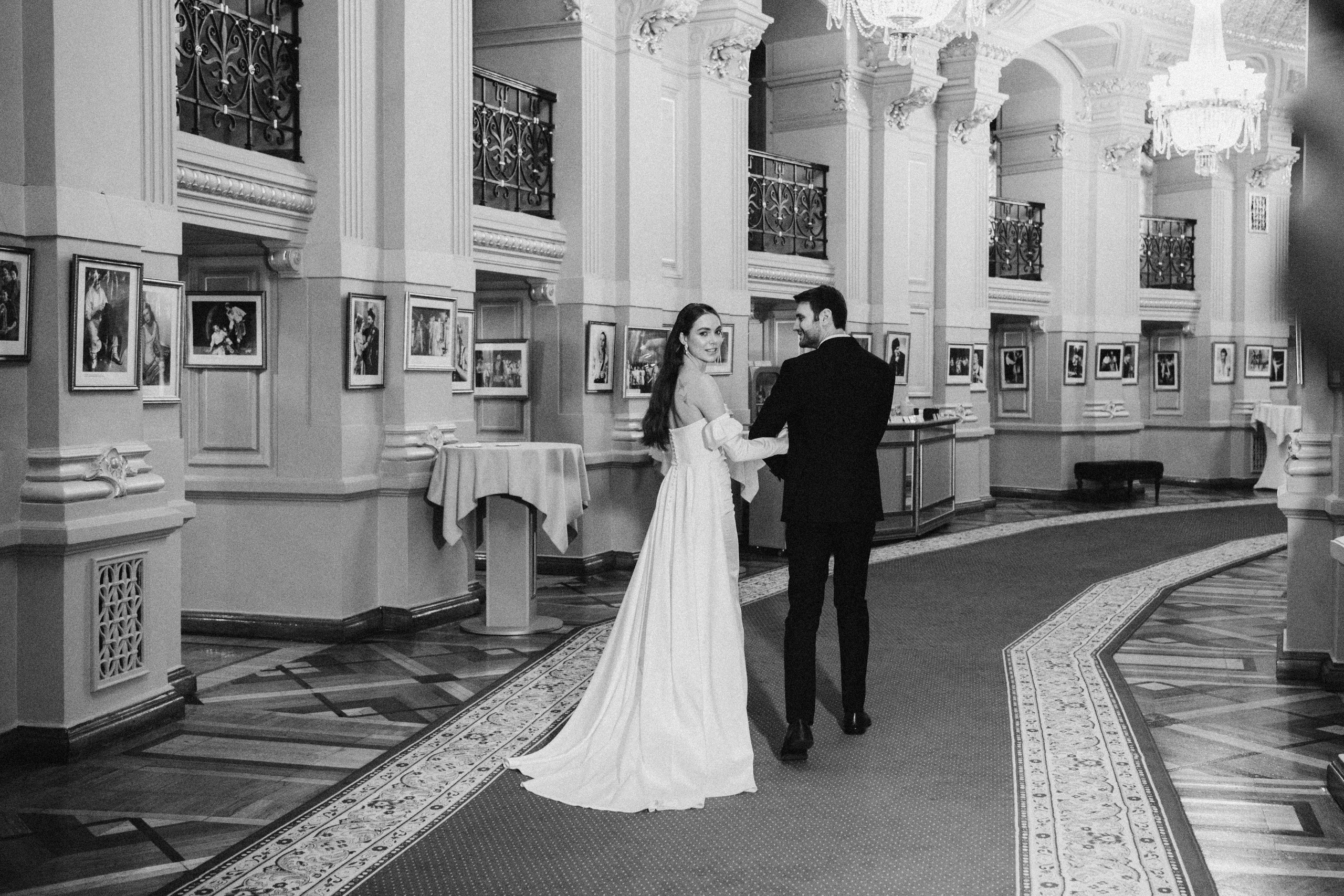 Олексій та Олександра Київ Театр Опери. Репортажний та сімейний фотограф Дар’я Хорошавцева