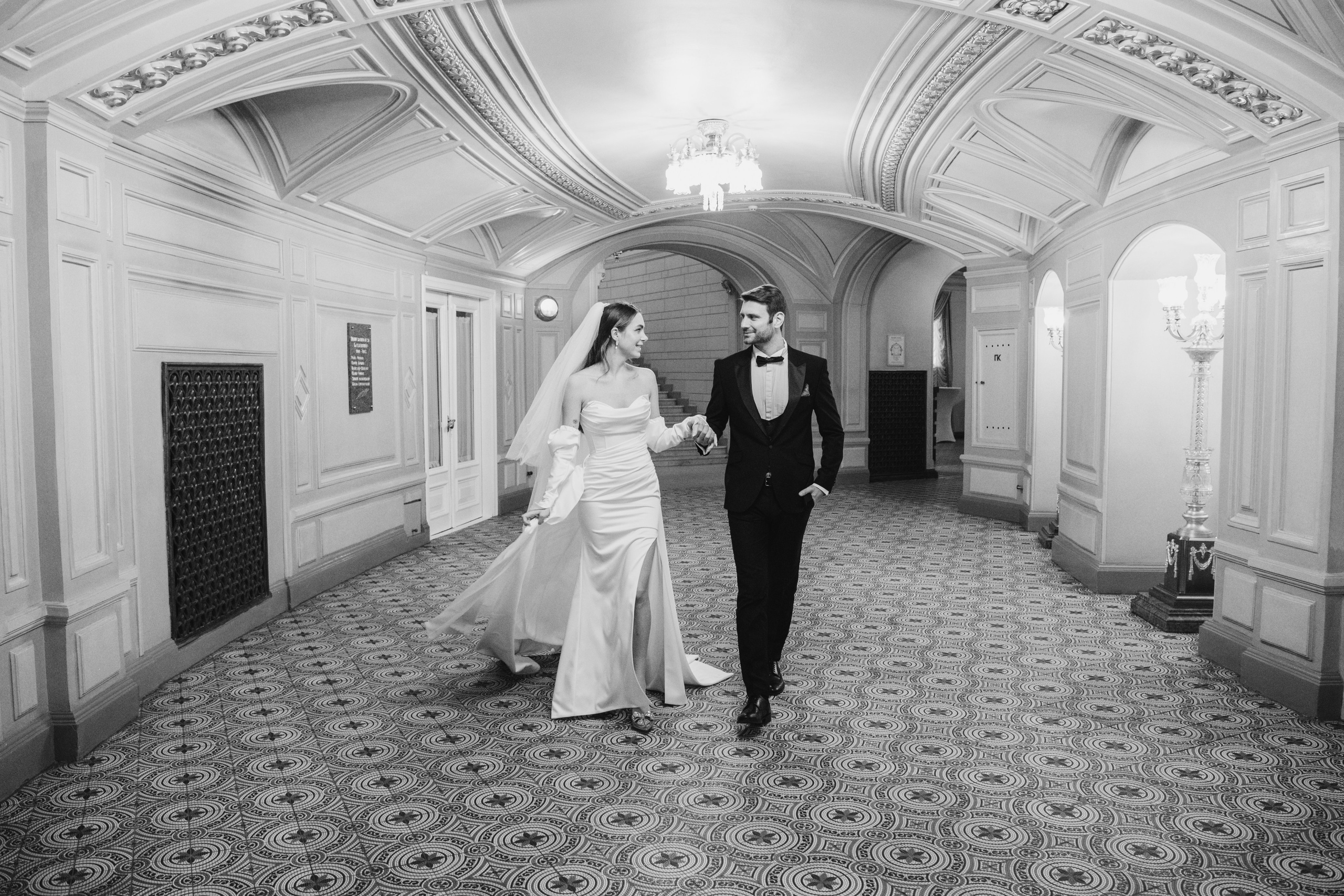 Олексій та Олександра Київ Театр Опери. Репортажний та сімейний фотограф Дар’я Хорошавцева