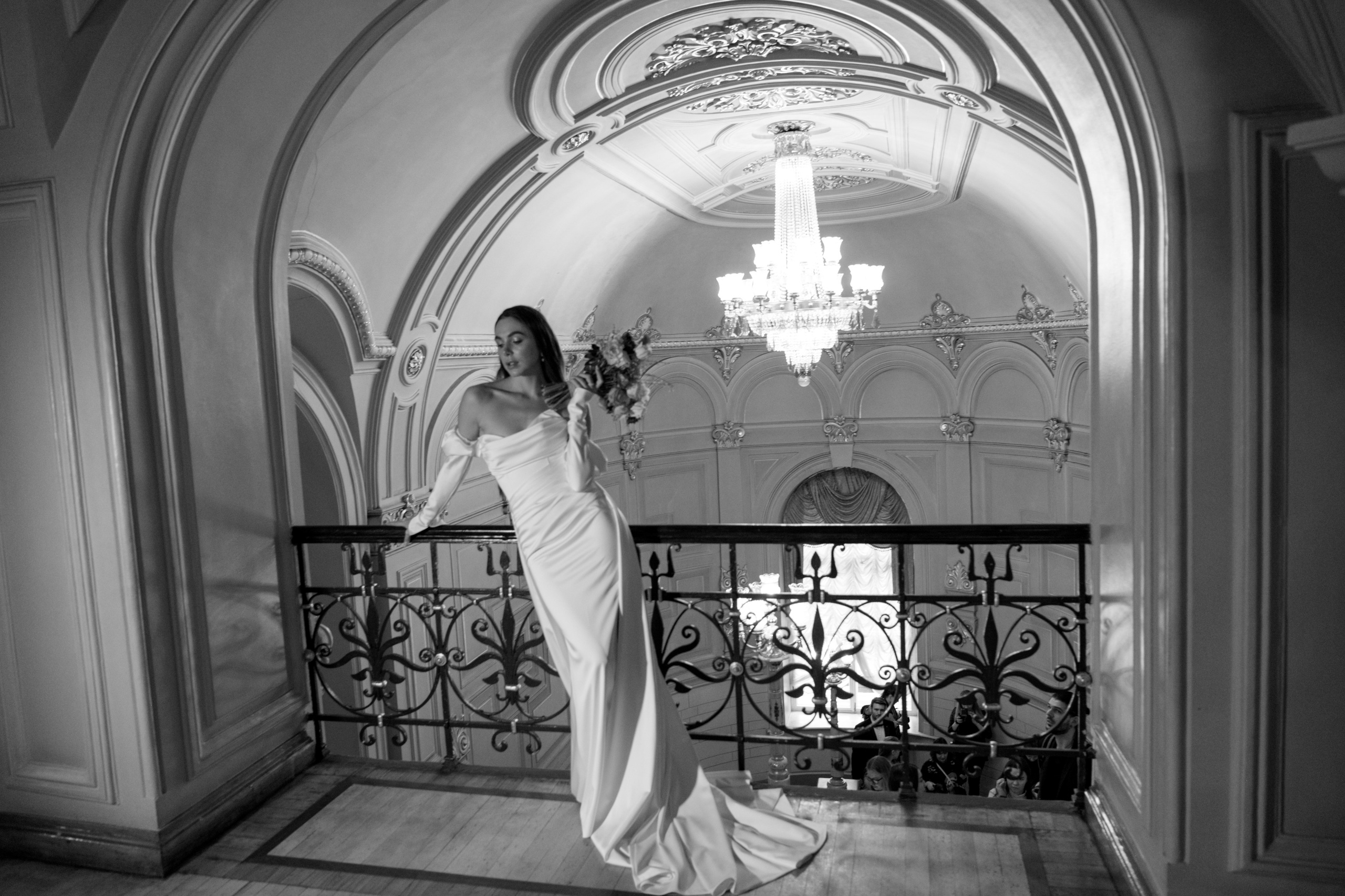 Олексій та Олександра Київ Театр Опери. Репортажний та сімейний фотограф Дар’я Хорошавцева