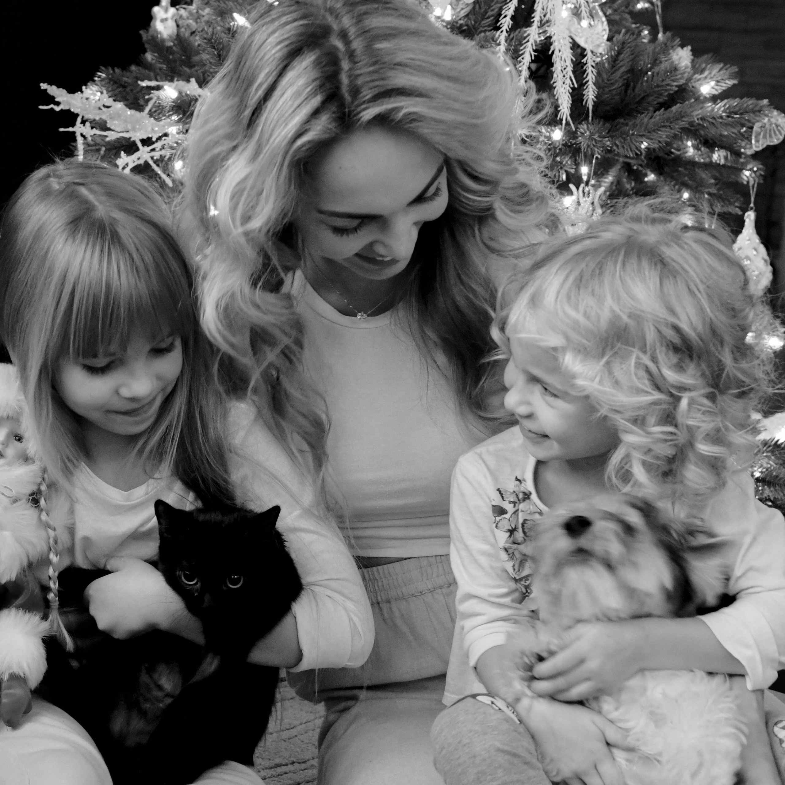 Сергій Наталья Варя Злата Підготовка до Нового року. Репортажний та сімейний фотограф Дар’я Хорошавцева