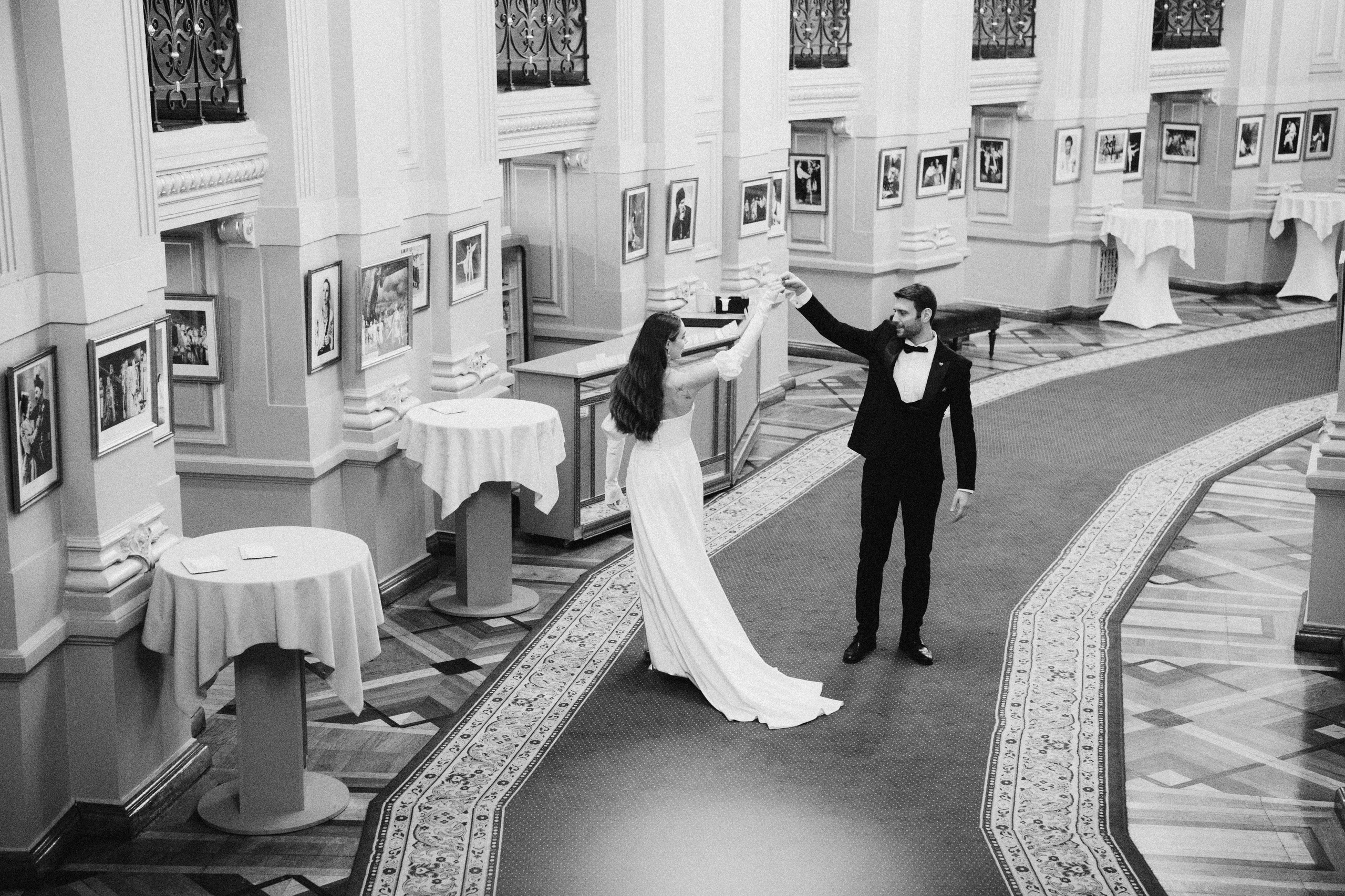 Олексій та Олександра Київ Театр Опери. Репортажний та сімейний фотограф Дар’я Хорошавцева