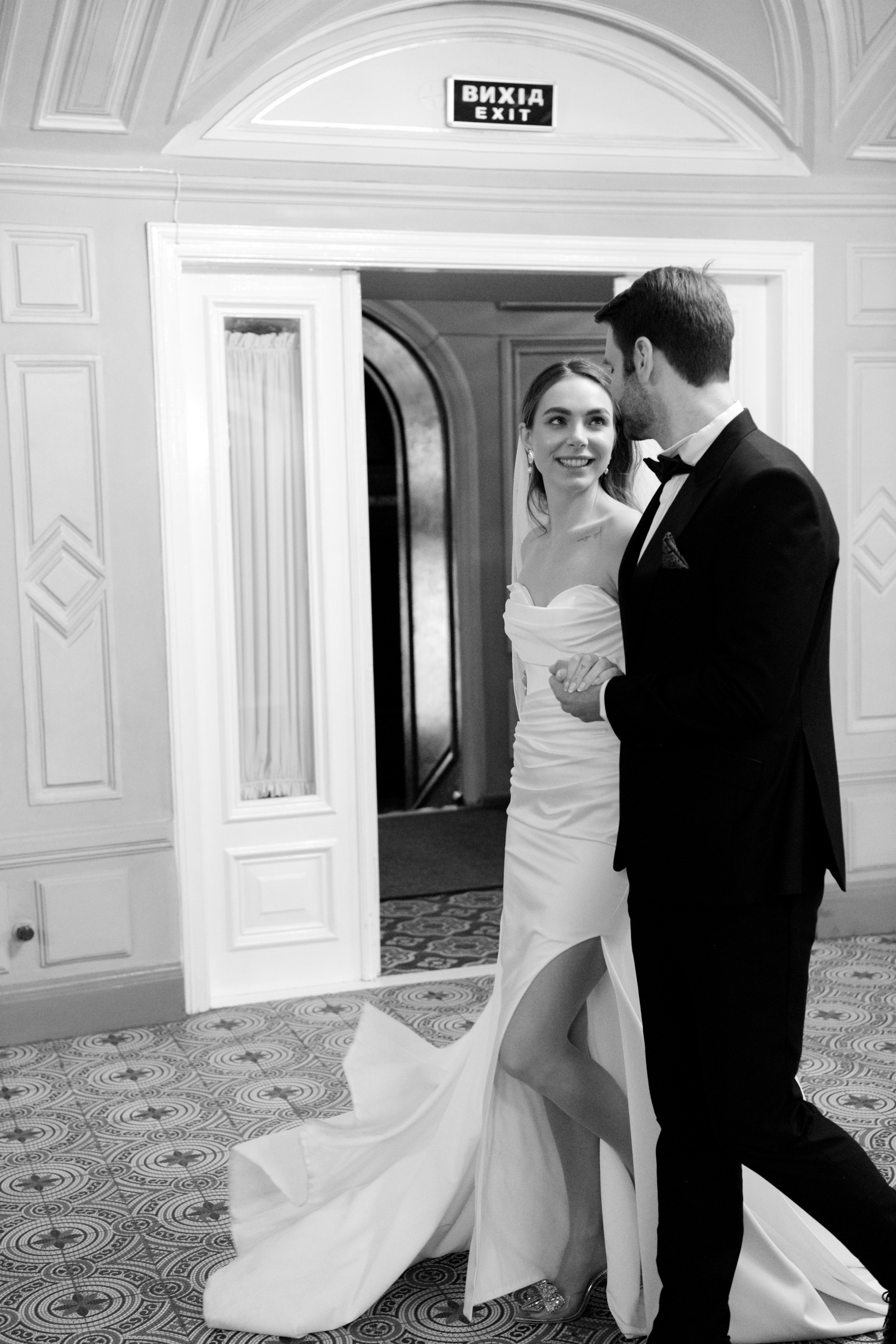 Олексій та Олександра Київ Театр Опери. Репортажний та сімейний фотограф Дар’я Хорошавцева