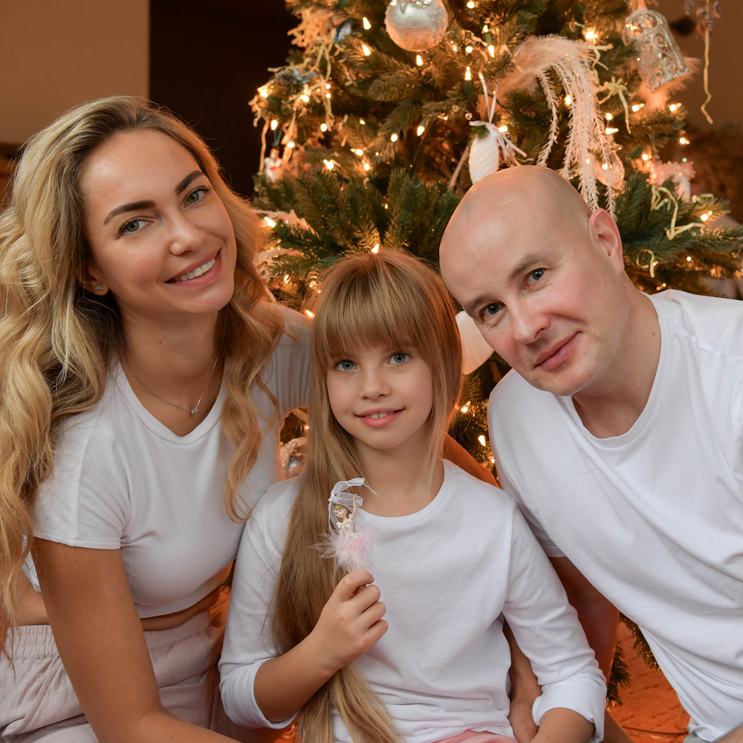 Сергій Наталья Варя Злата Підготовка до Нового року. Репортажний та сімейний фотограф Дар’я Хорошавцева