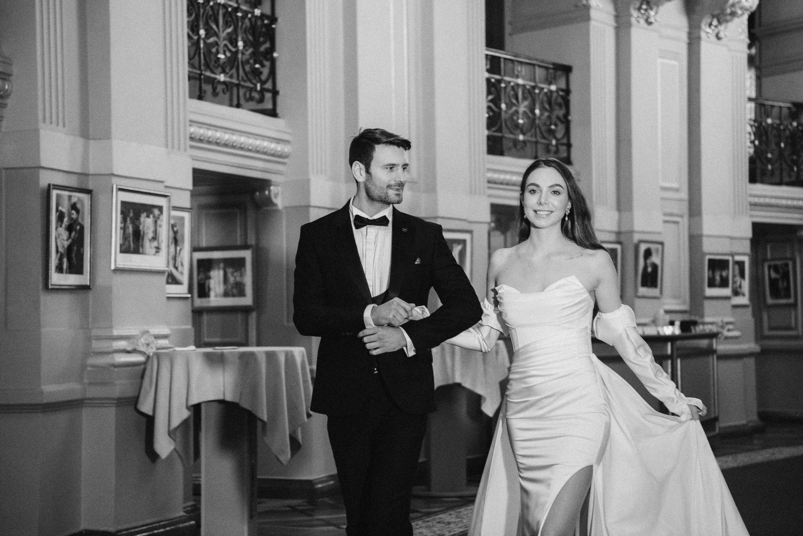 Олексій та Олександра Київ Театр Опери. Репортажний та сімейний фотограф Дар’я Хорошавцева