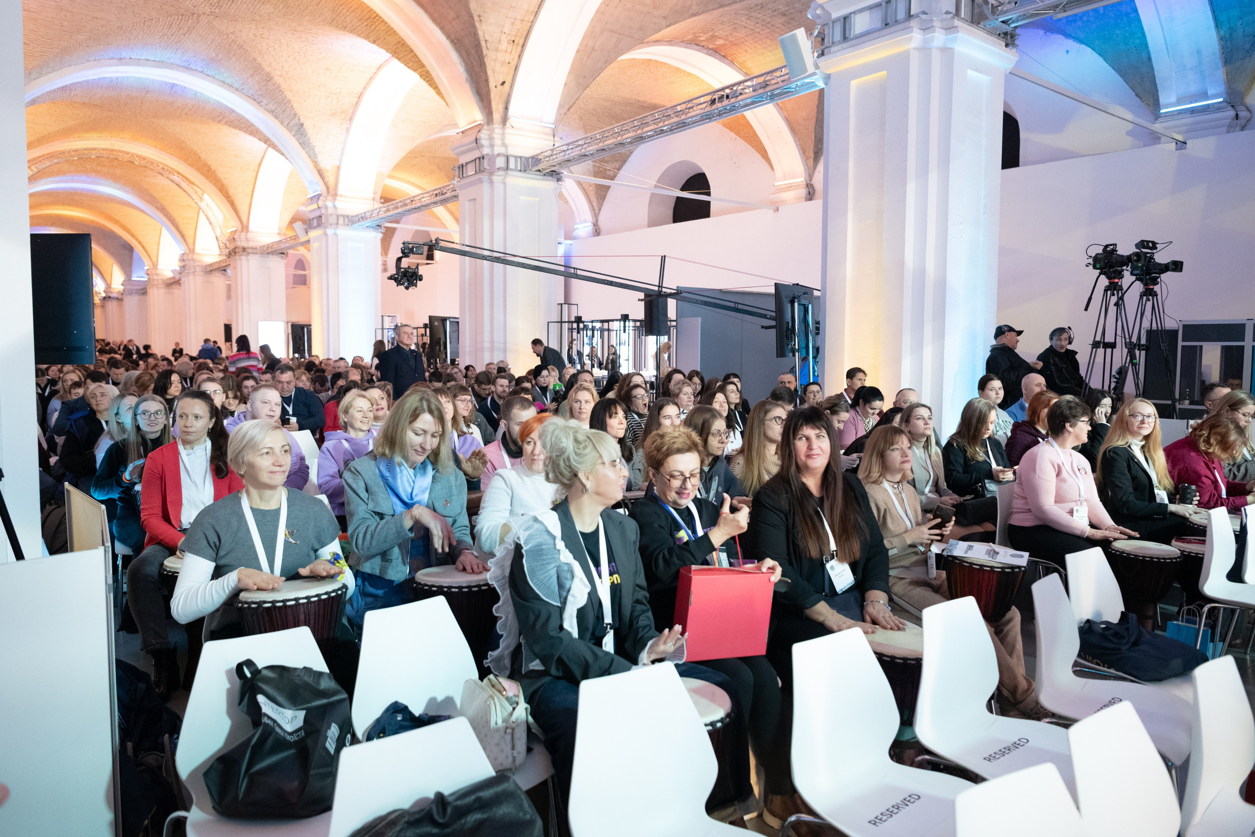 XIII Форум розвитку громадянського суспільства «ВиСтоїмо"Репортаж. Репортажний та сімейний фотограф Дар’я Хорошавцева