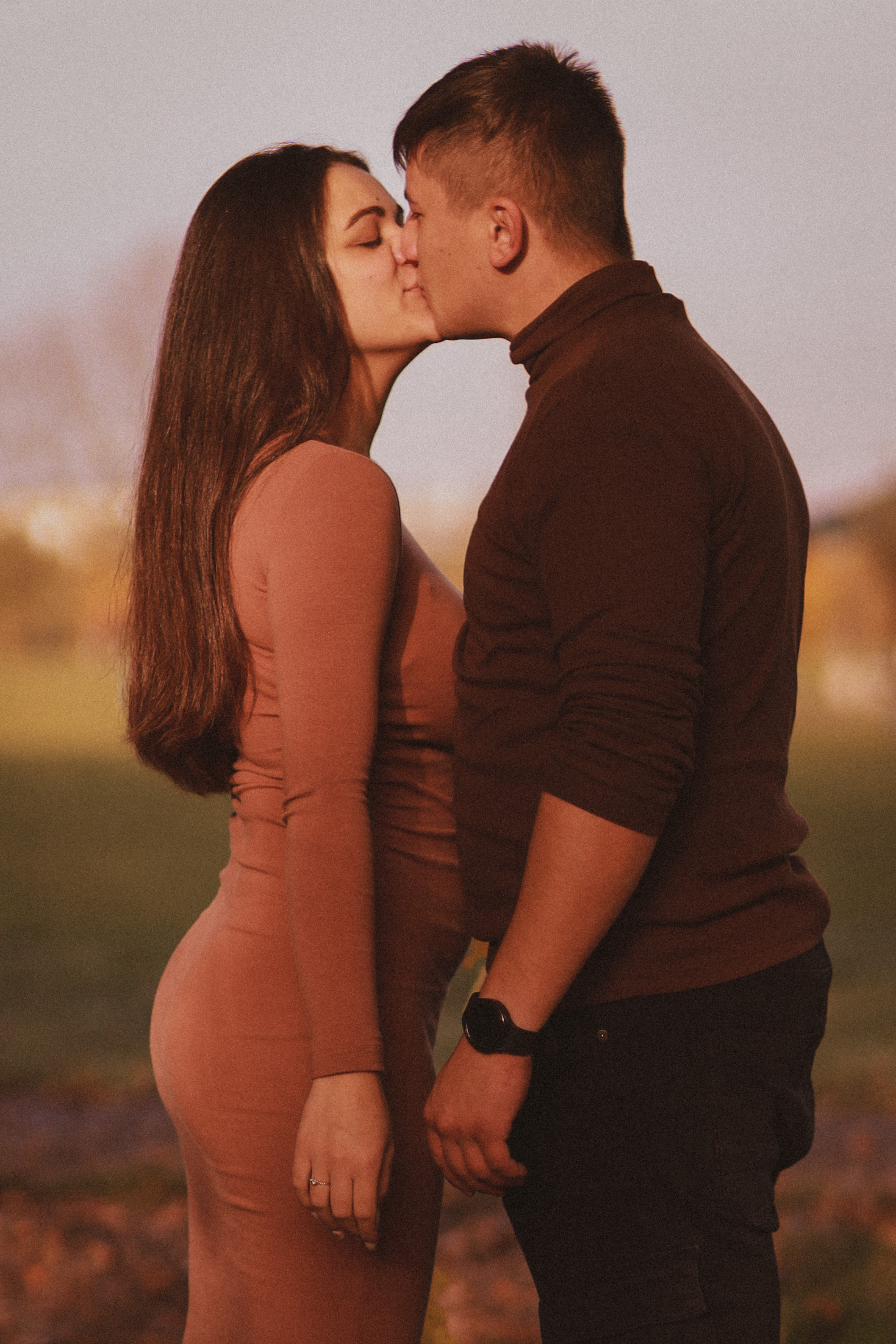 Podzimní focení v Praze na Vesteckém rybníku. Fotograf Praha a Plzeň. Lovestory, svatba, portrét, rodinné focení