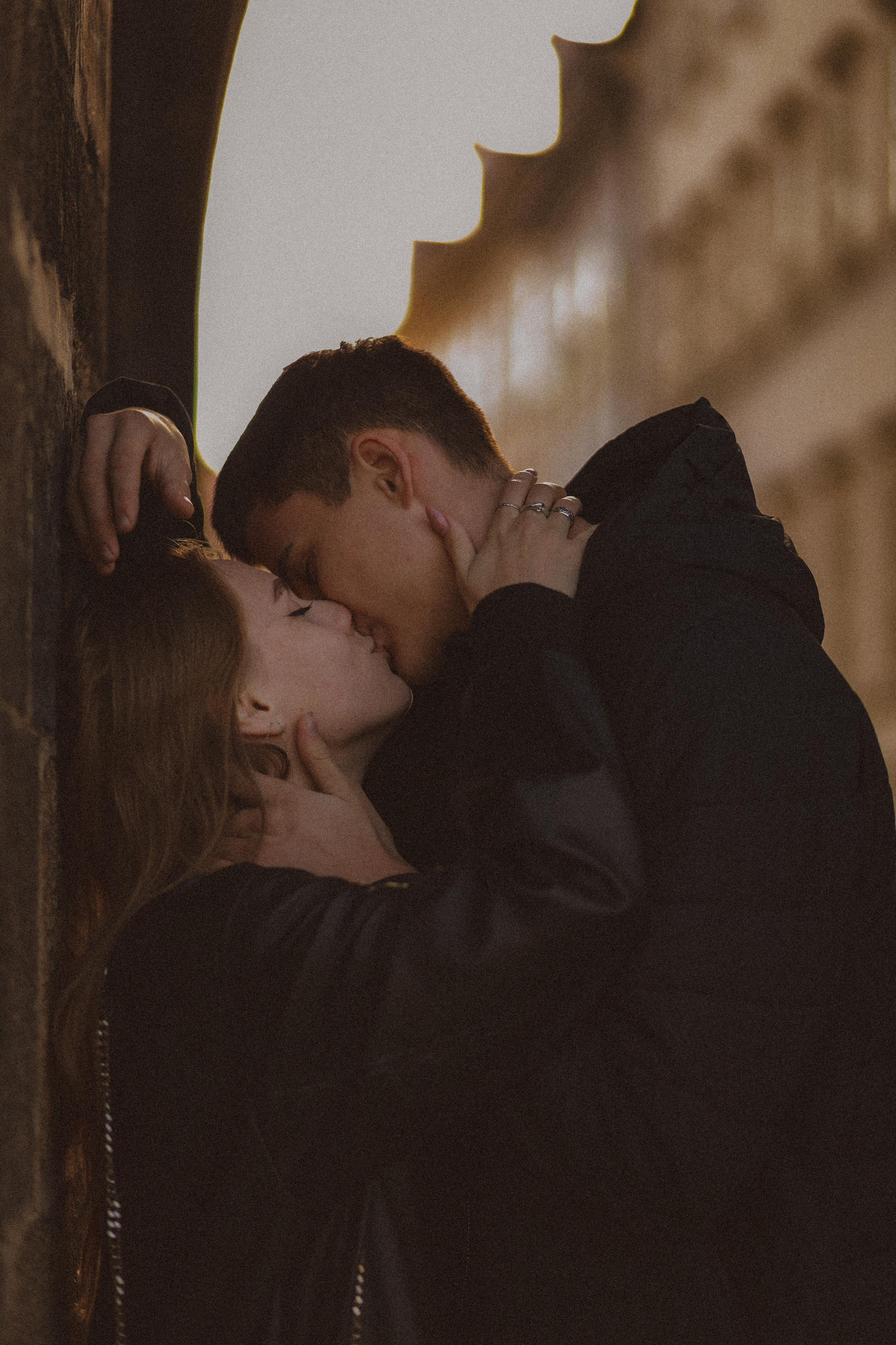 Photosession Lovestory on the Charles bridge Prague. Fotograf Praha a Plzeň. Lovestory, svatba, portrét, rodinné focení
