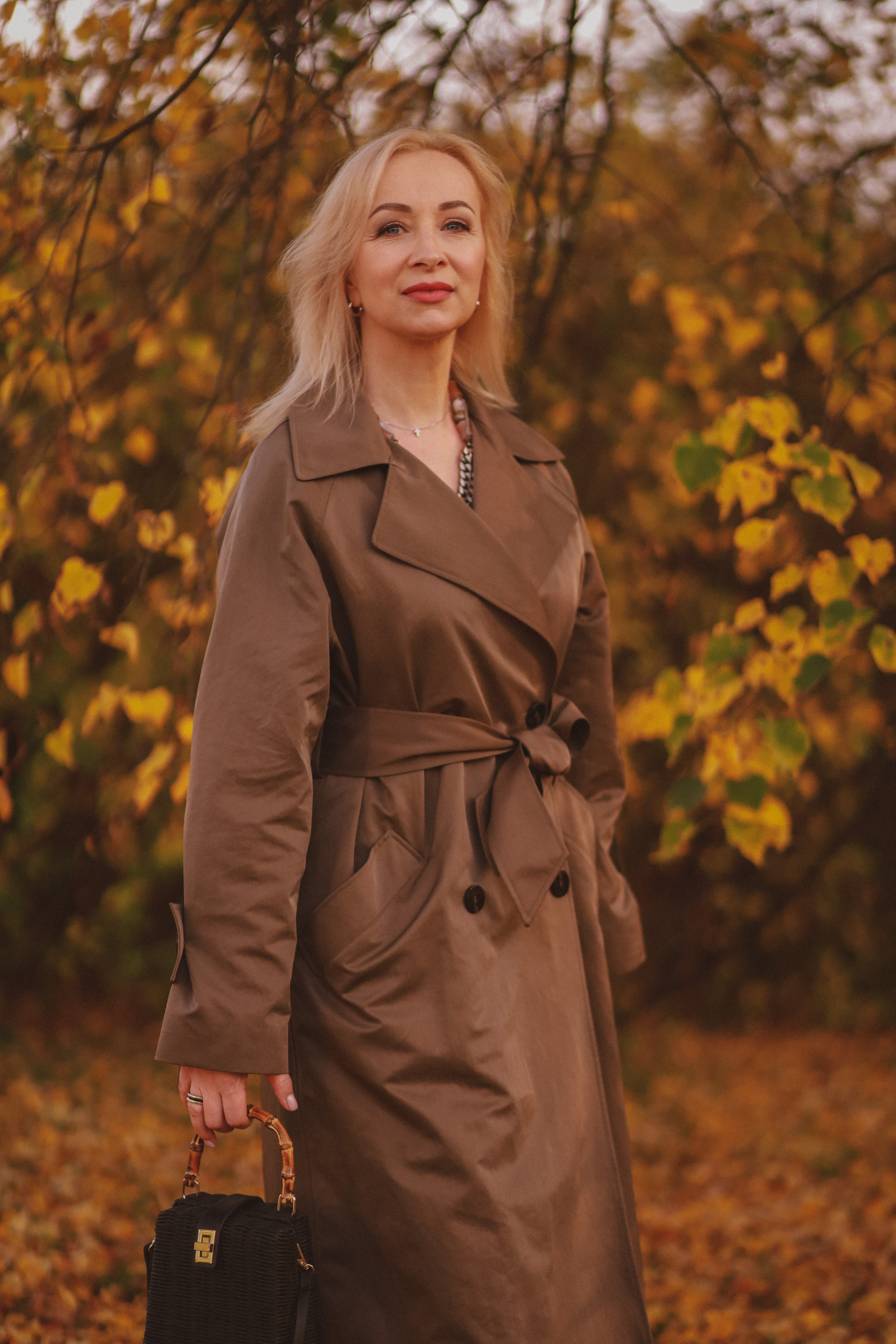 Осенняя портретная фотосессия на природе. Fotograf Praha a Plzeň. Lovestory, svatba, portrét, rodinné focení