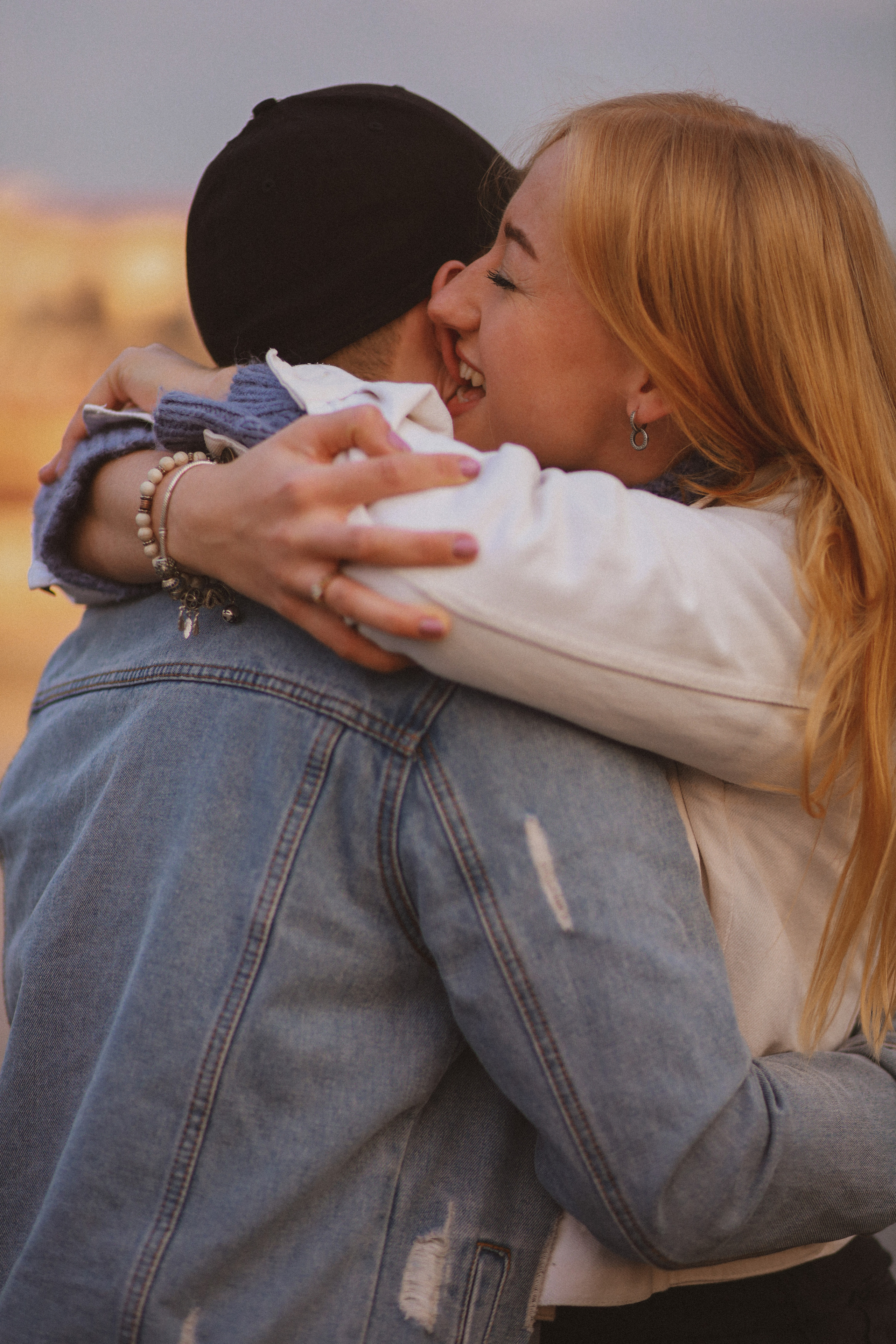 Лавстори на Карловом мосту, Прага. Fotograf Praha a Plzeň. Lovestory, svatba, portrét, rodinné focení
