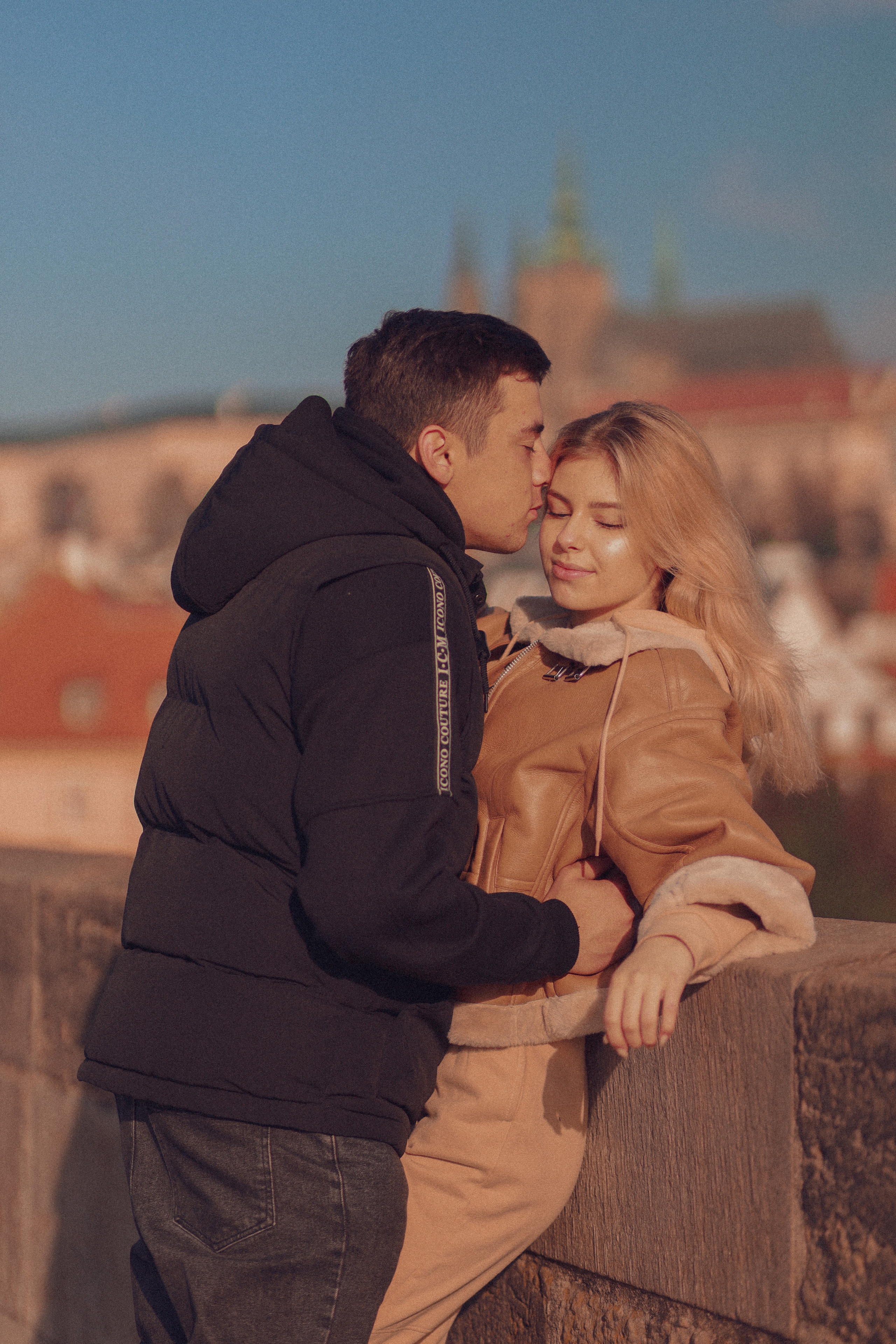 Lovestory. Fotograf Praha a Plzeň. Lovestory, svatba, portrét, rodinné focení