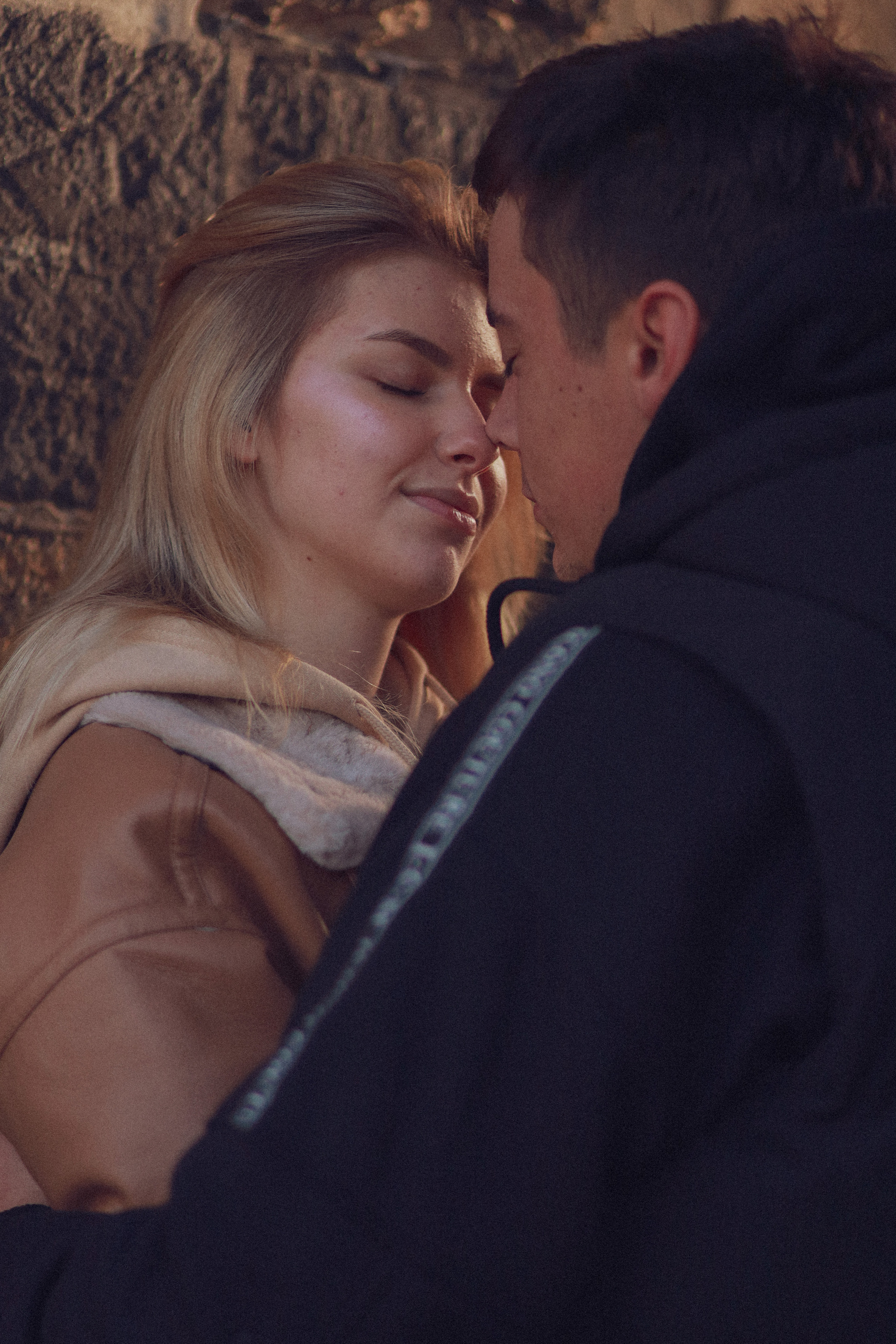 Lovestory. Fotograf Praha a Plzeň. Lovestory, svatba, portrét, rodinné focení