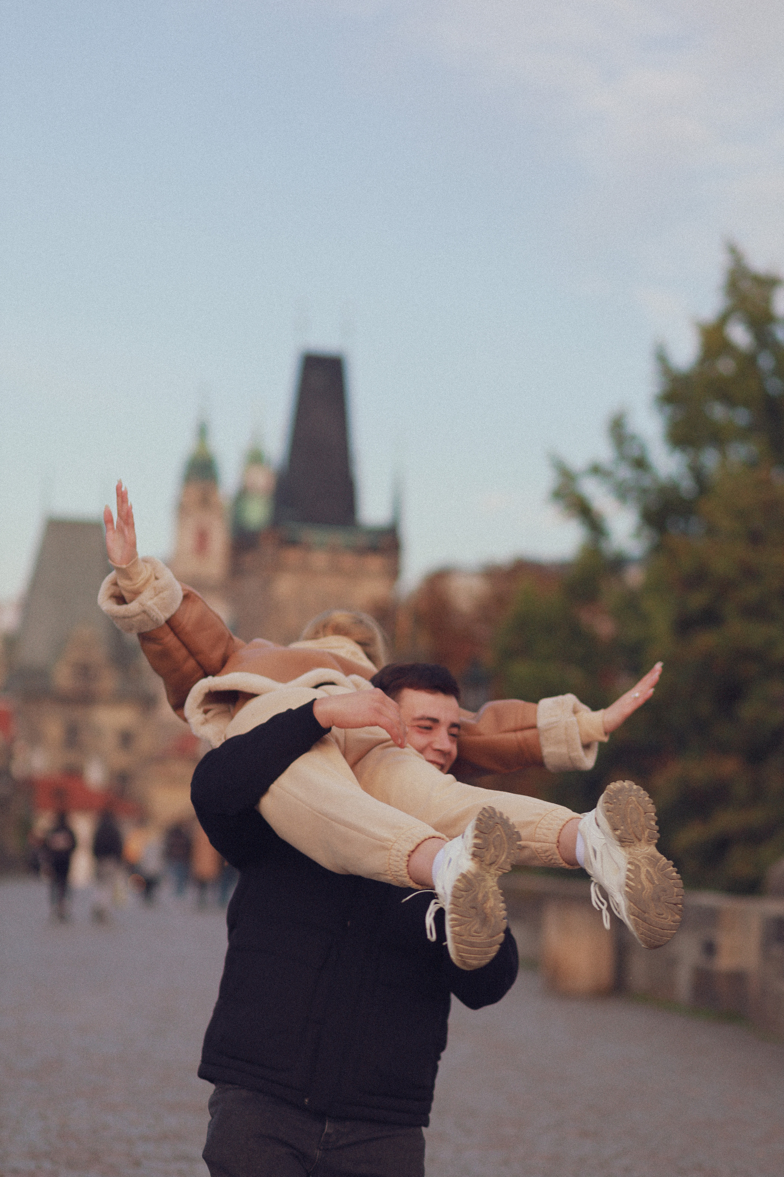 Lovestory. Fotograf Praha a Plzeň. Lovestory, svatba, portrét, rodinné focení